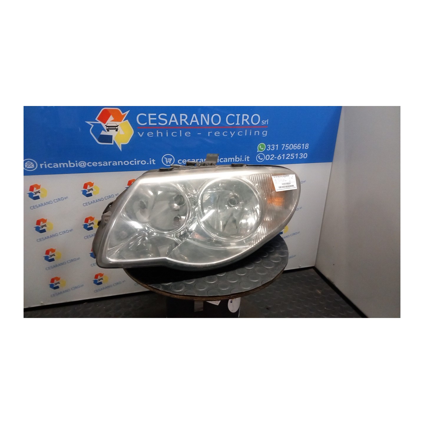PROIETTORE SX. 028 CHRYSLER VOYAGER/GRAND VOYAGER (04/01-0 25L 04857703AB