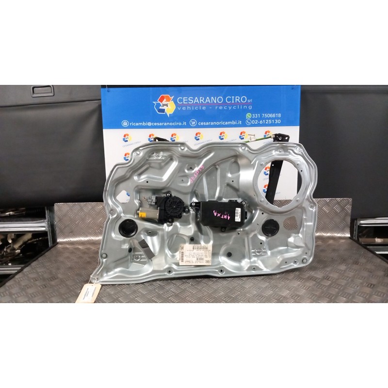 ALZACRISTALLO ELETTR. PORTA ANT. DX. 065 FIAT CROMA (2T) (10/07-12/11) 939A2000 71740198