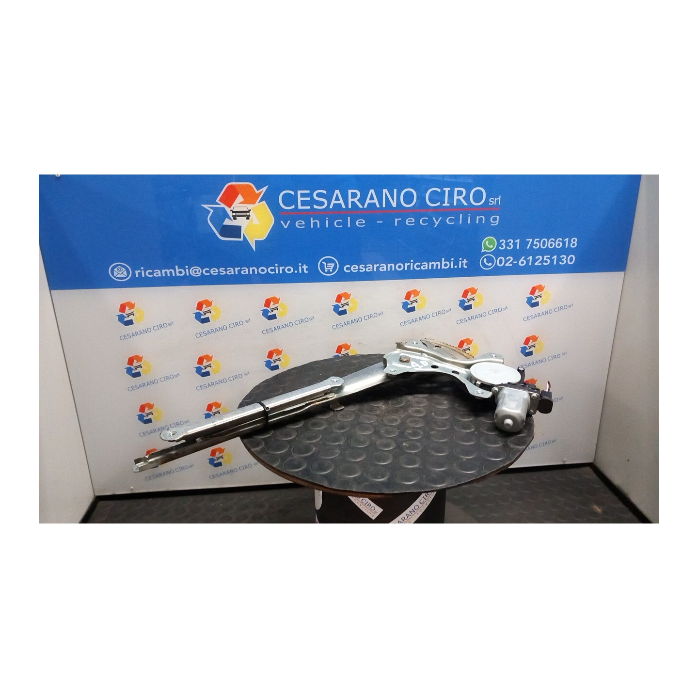 ALZACRISTALLO ELETTR. PORTA ANT. DX. 002 DAIHATSU MATERIA (12/06-) 3SZ 69803B2040