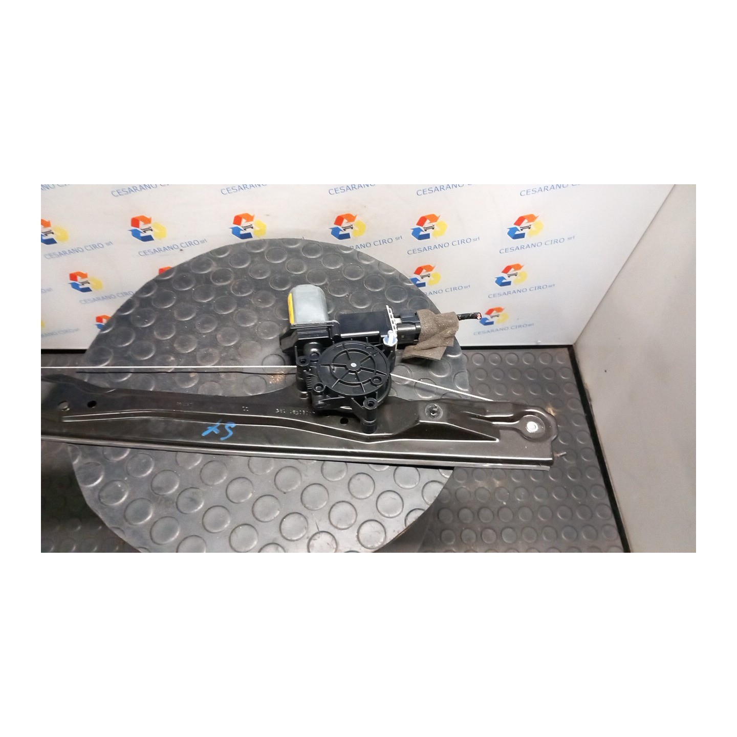 ALZACRISTALLO ELETTR. PORTA ANT. DX. 006 OPEL COMBO (01/12-04/19) 263A8000 95526592