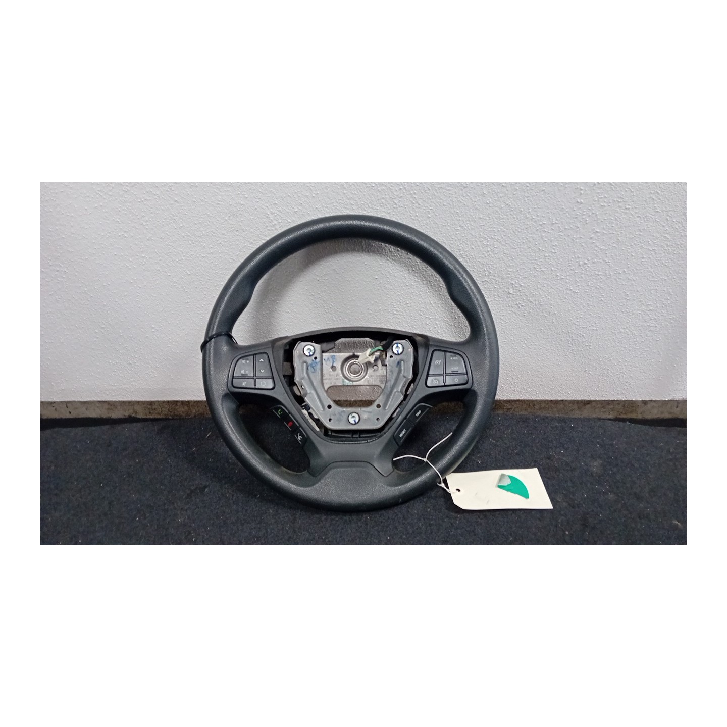 VOLANTE COMP.1/3 C/ACC.REMO/BLUET. 042 HYUNDAI I10 (09/13-04/17) G3LA 56100B9050PYN