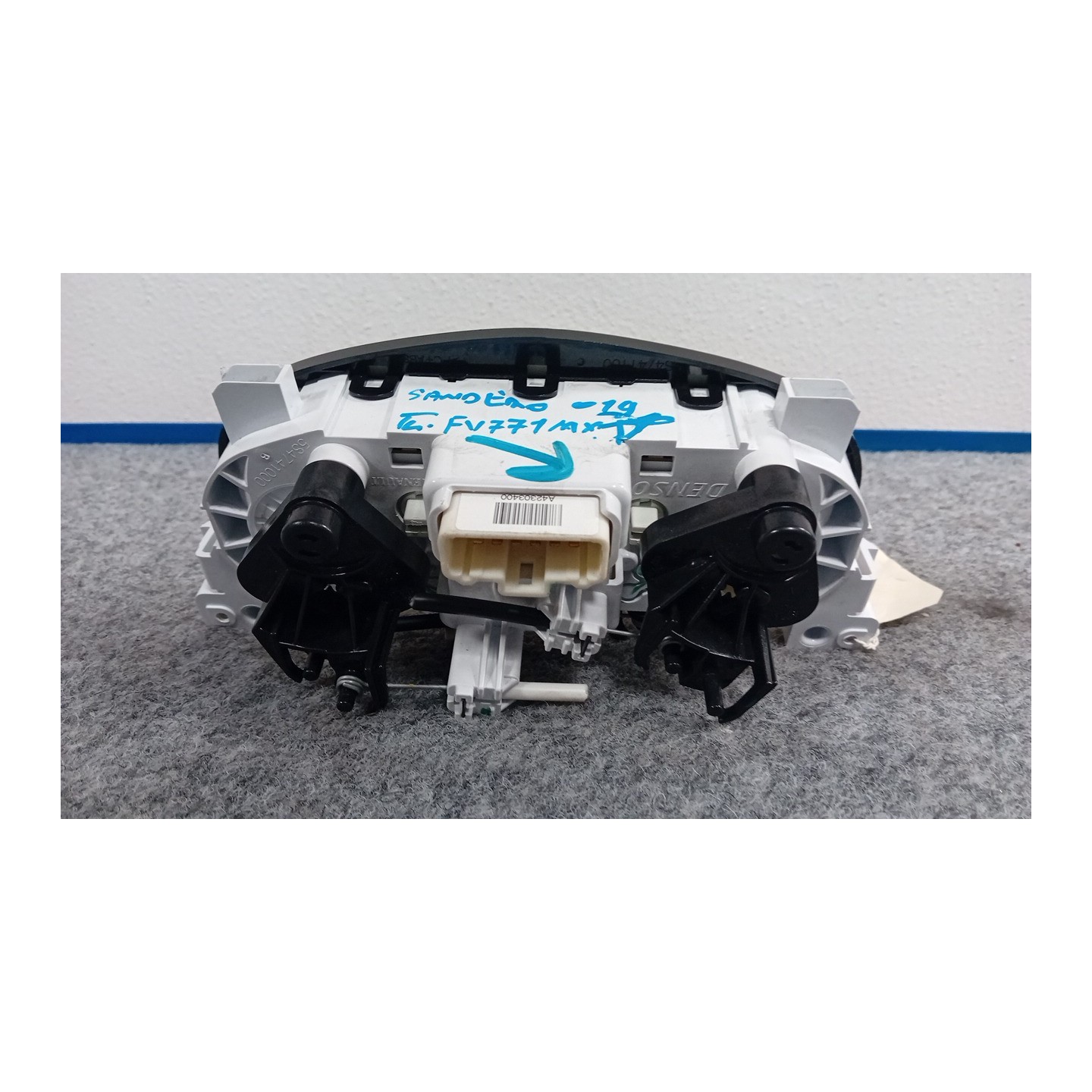 BLOCCO COMANDO CLIMATIZZAZIONE CONDIZION. D ARIA N?1 CTHAB1 180 DACIA SANDERO 2A SERIE (12/12-) H4BB4 275101406R