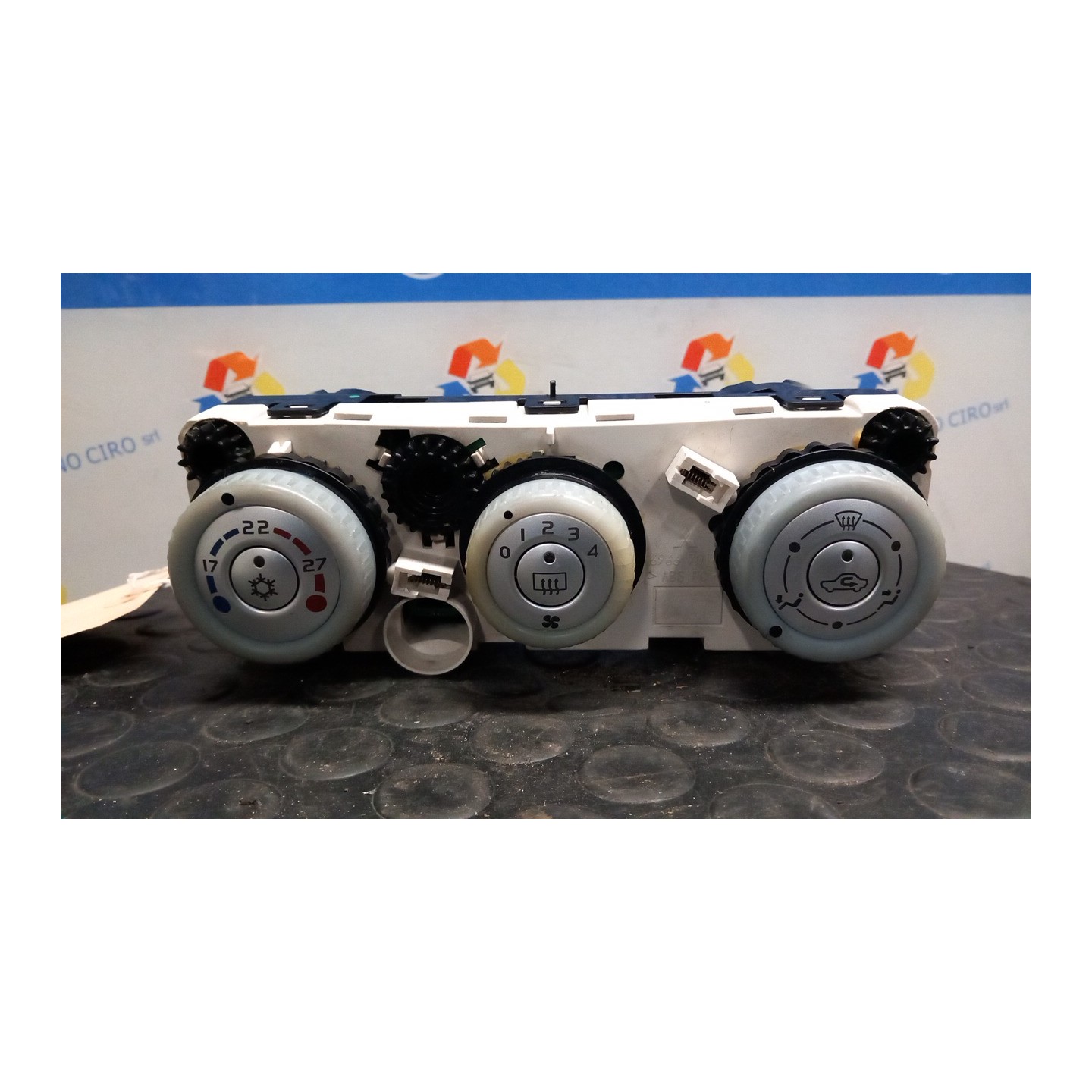 BLOCCO COMANDO CLIMATIZZAZIONE 017 MITSUBISHI COLT (06/04-12/09) 134910 MN164569