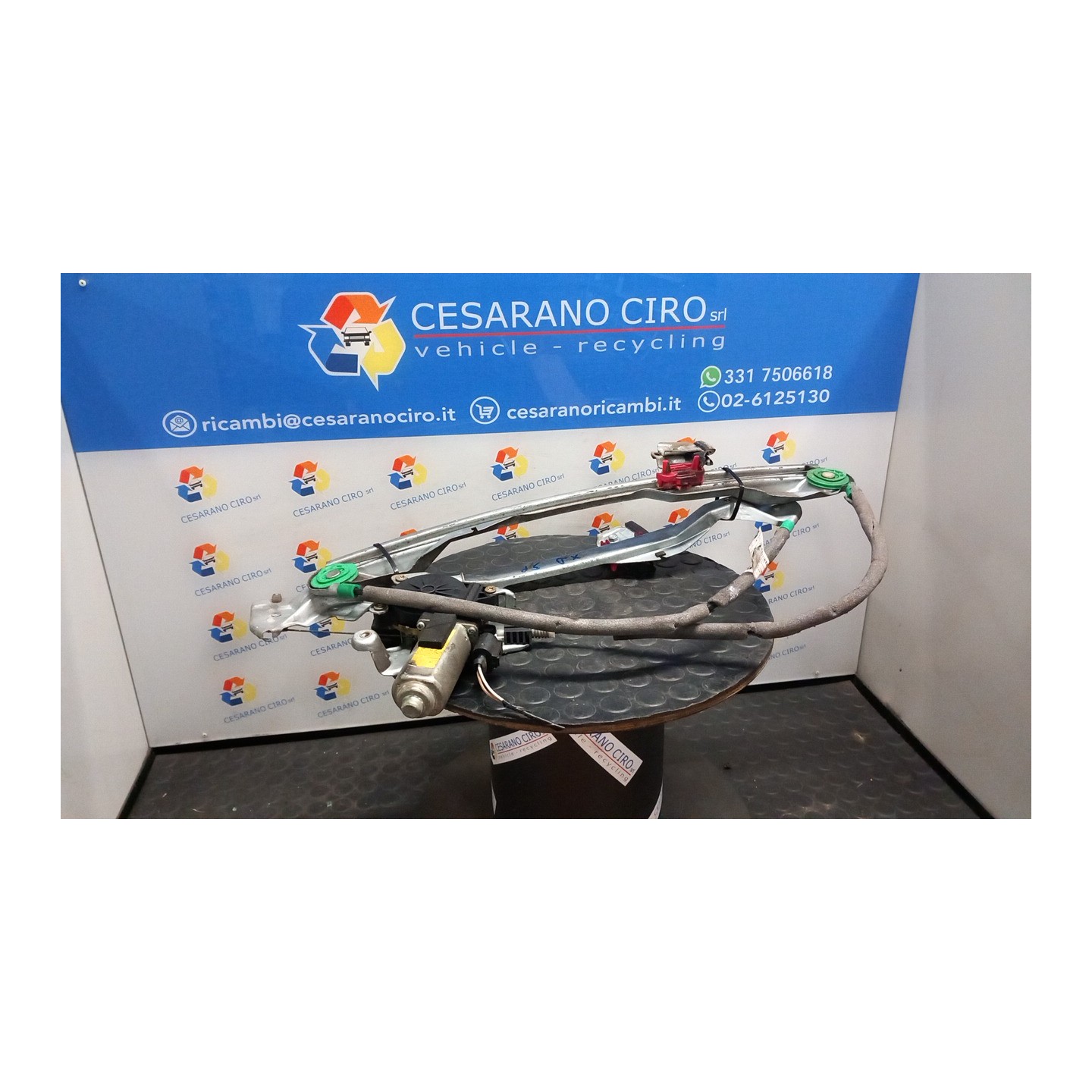 ALZACRISTALLO ELETTR. PORTA ANT. C/MOTORINO DX. 084 FORD FOCUS (CAK) (10/98-03/02) FYDA 1331612