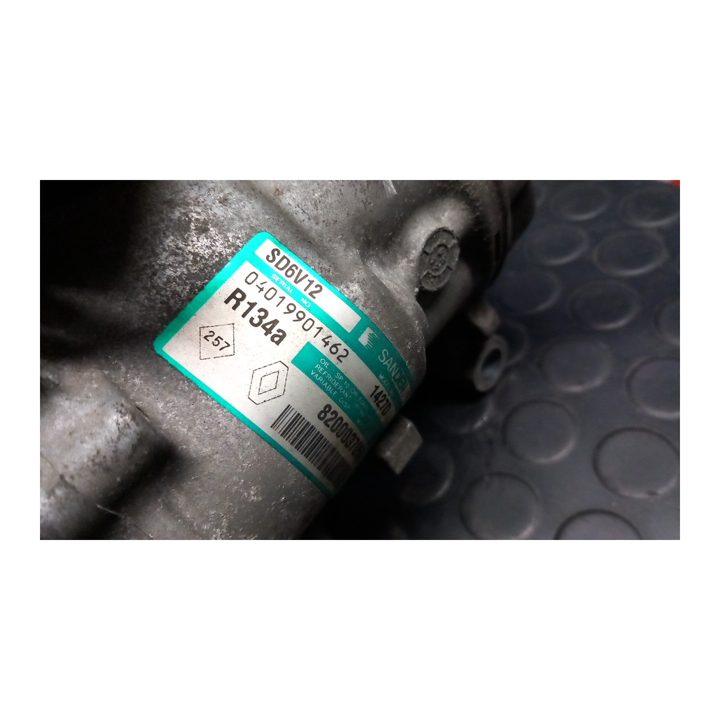 COMPRESSORE A/C ROTAZIONE 028 RENAULT CLIO 2A SERIE (05/01-11/10) D7FG7 7711134670