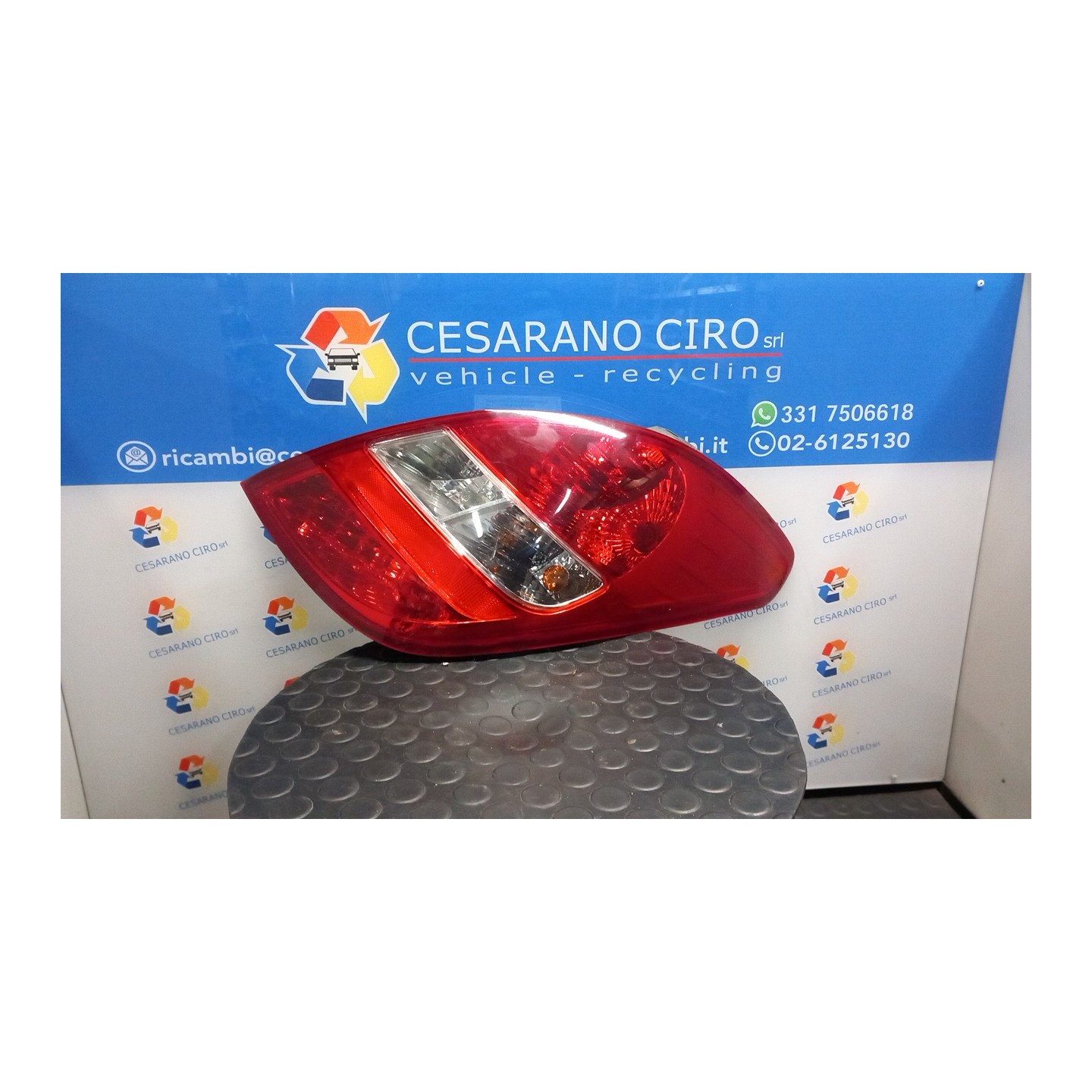 FANALE POST. DX. 094 HYUNDAI I20 (01/09-) G4LA 924201J000