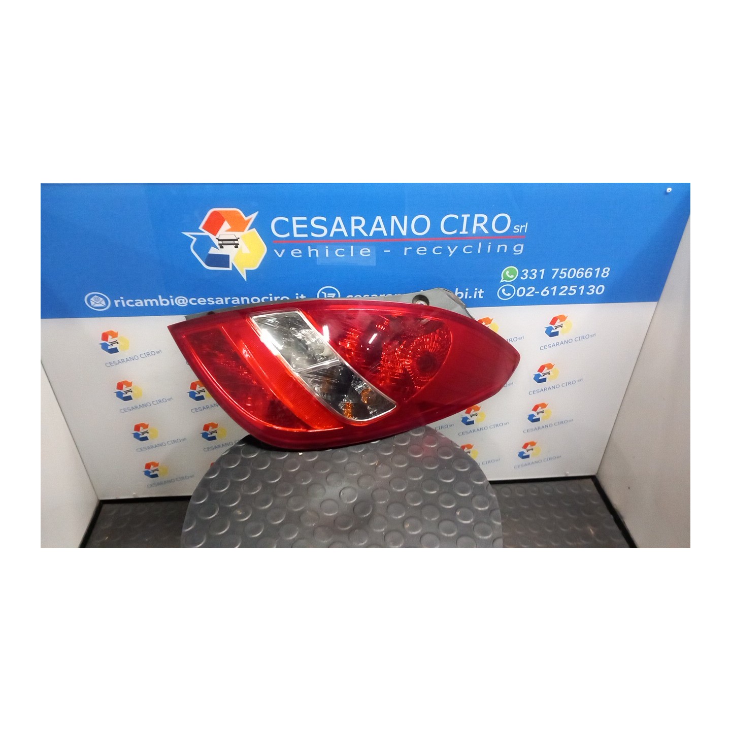 FANALE POST. DX. 094 HYUNDAI I20 (01/09-) G4LA 924201J000