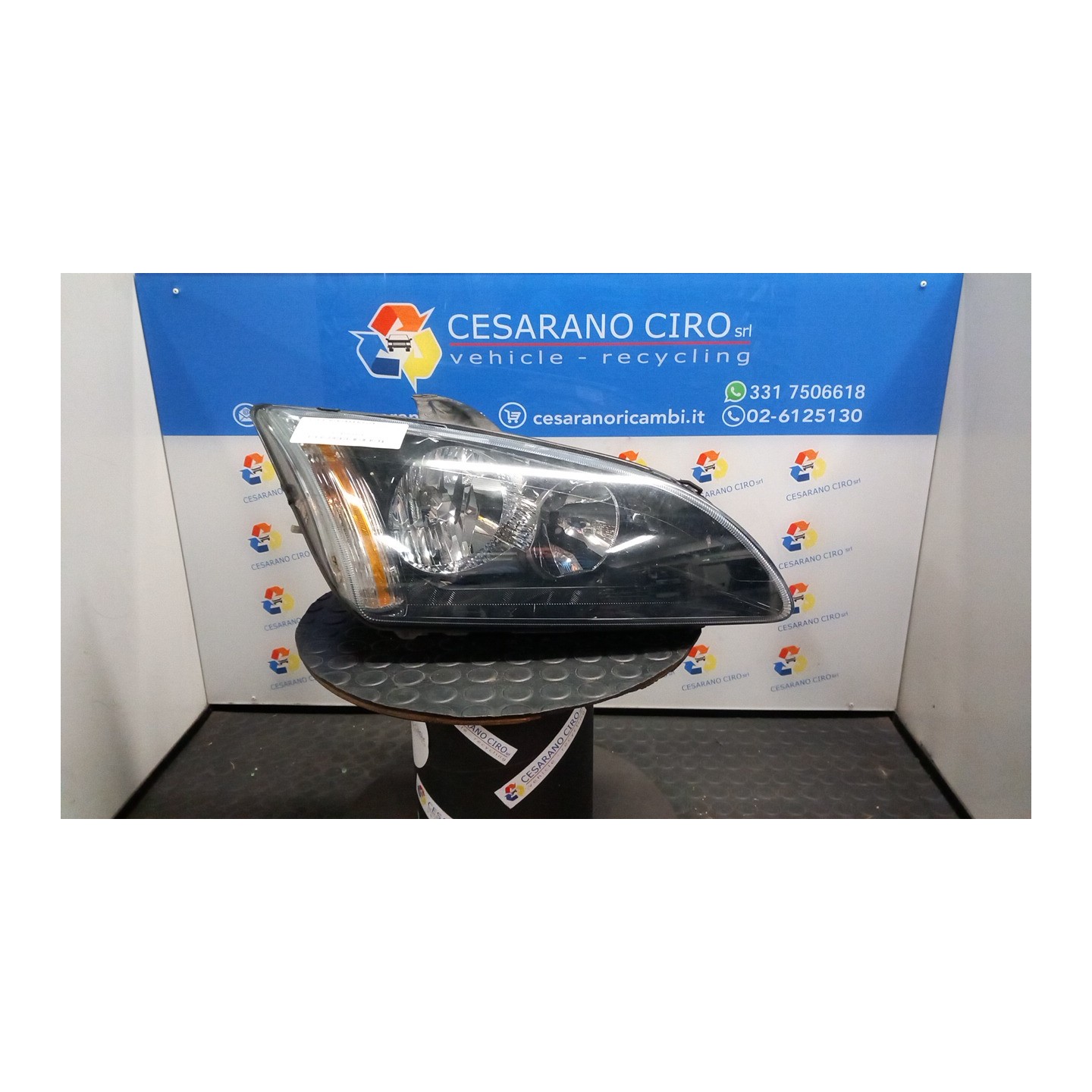 PROIETTORE C/ CORNICE FINITURA NERA DX. 124 FORD FOCUS (CAP) (11/04-06/08) HHDA 1480985
