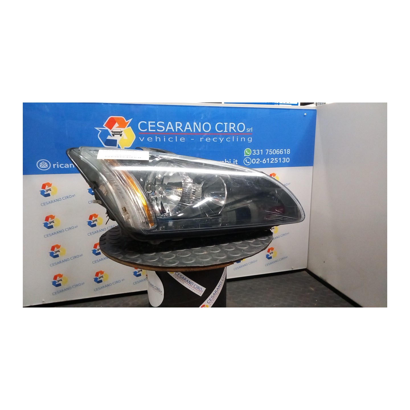 PROIETTORE C/ CORNICE FINITURA NERA DX. 124 FORD FOCUS (CAP) (11/04-06/08) HHDA 1480985
