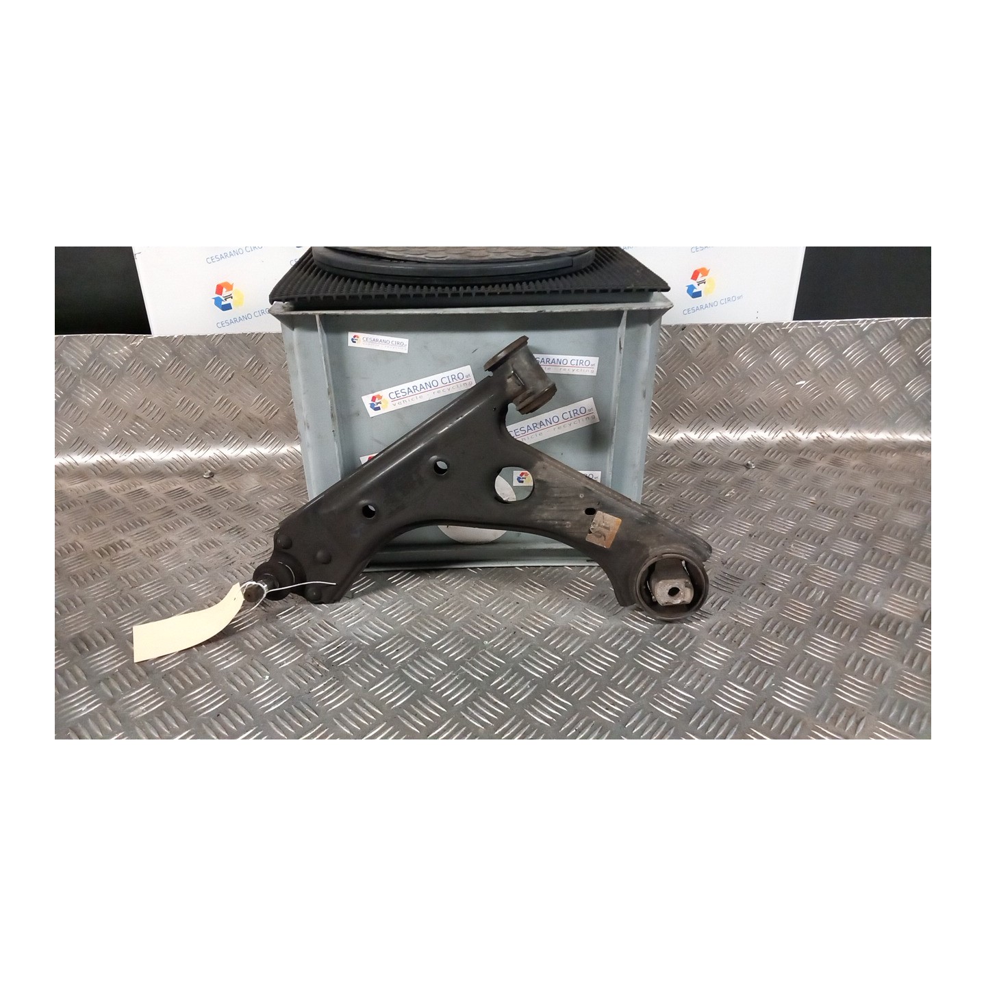 BRACCIO OSCILLANTE SOSP. ANT. SX. 052 FIAT GRANDE PUNTO (2Y) (06/05-12/08 199A4000 51895367