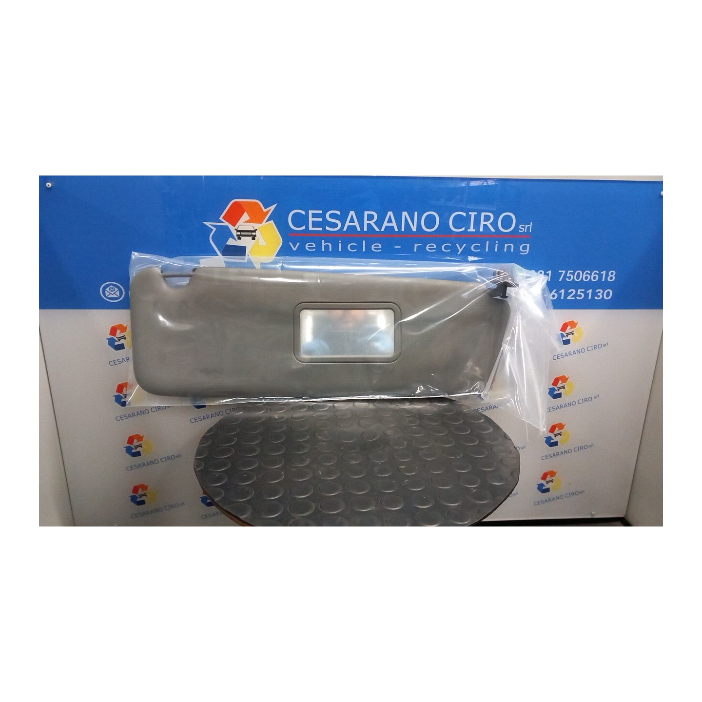 ALETTA PARASOLE PARABREZZA 555 DX. 040 RENAULT TRAFIC (06/01-09/06) F9QU7 7701477801