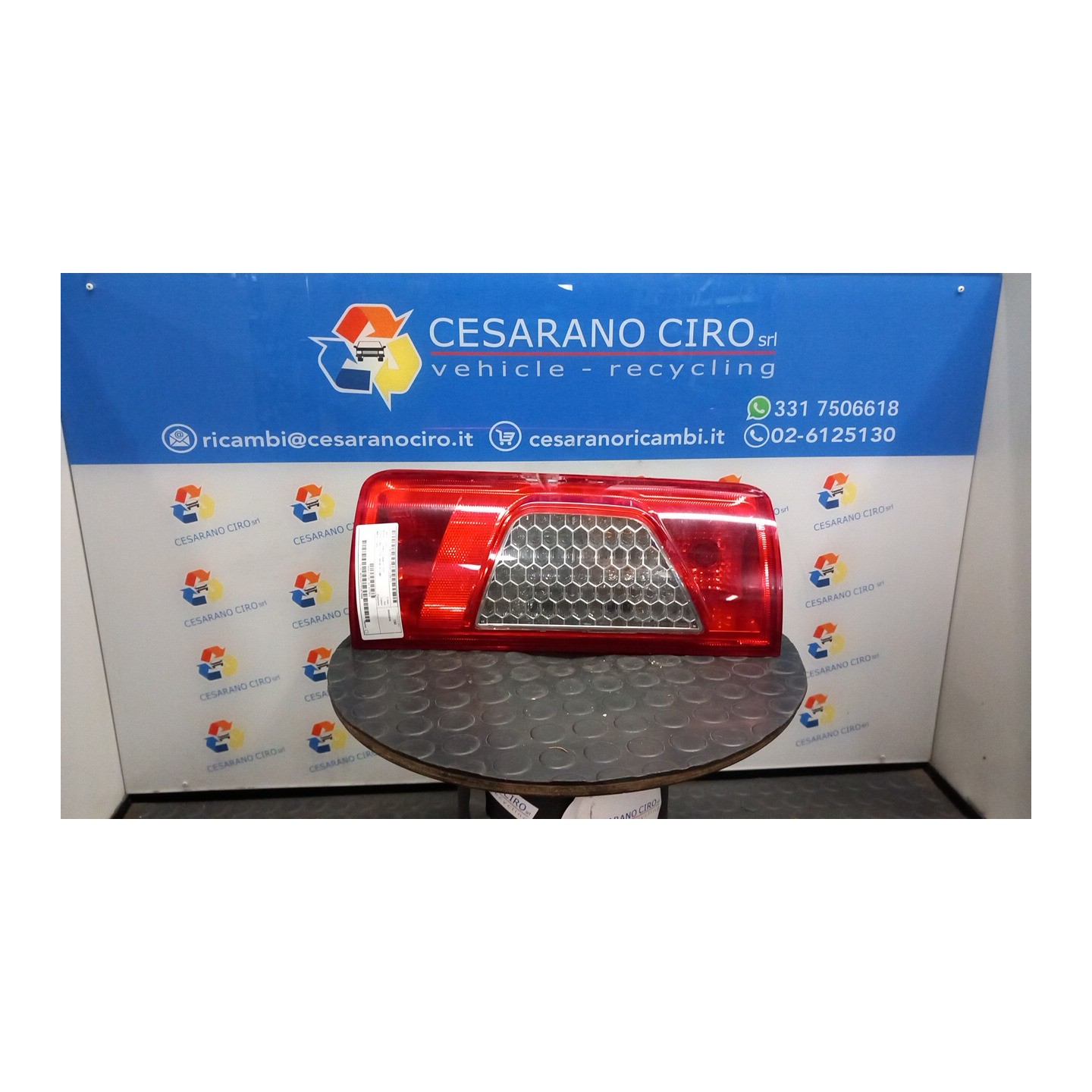 FANALE POST. SX. 173 FORD TOURNEO CONNECT (TC7) (09/02-0 R3PA 5177813