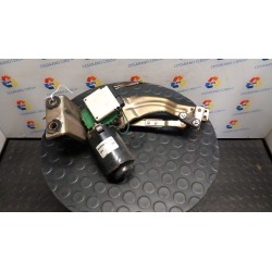 MECCANISMO TERGIPARABREZZA CON MOTORINO BOSCH 002 FIAT PANDA 1A SERIE (03/92-03/04) 1170A1046 7607376