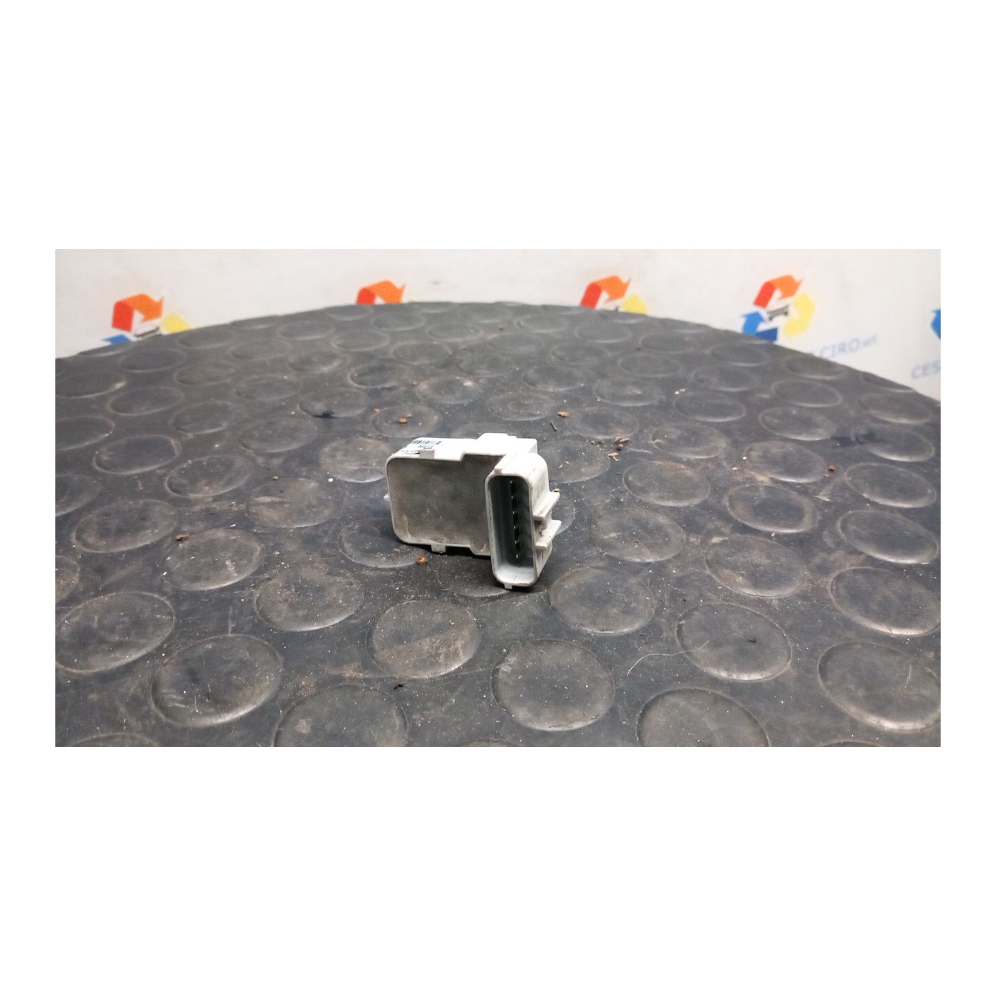 SENSORE PARCHEGGIO POST. 002 HYUNDAI IX35 (02/10-) D4FD 957202S101