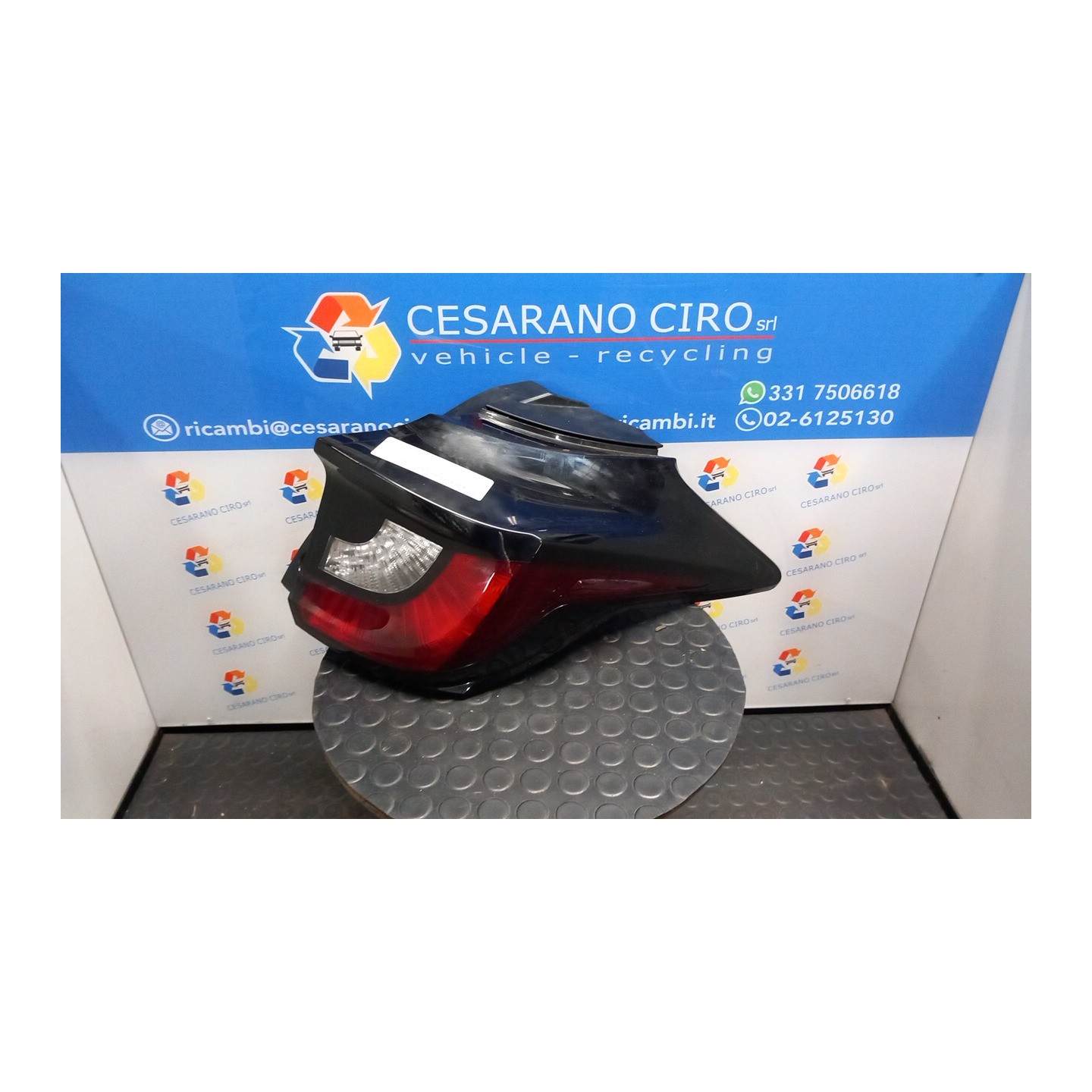 FANALE POST. DX. 002 TOYOTA YARIS (02/20-) M15A 81551K0030