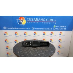 BLOCCO COMANDI ALZACRISTALLI E RETROVISORI EST. C/CRIS.ELE.POST./RETROV.RIPIEG 095 PEUGEOT 307 (04/01-12/06) KFU 6554KS