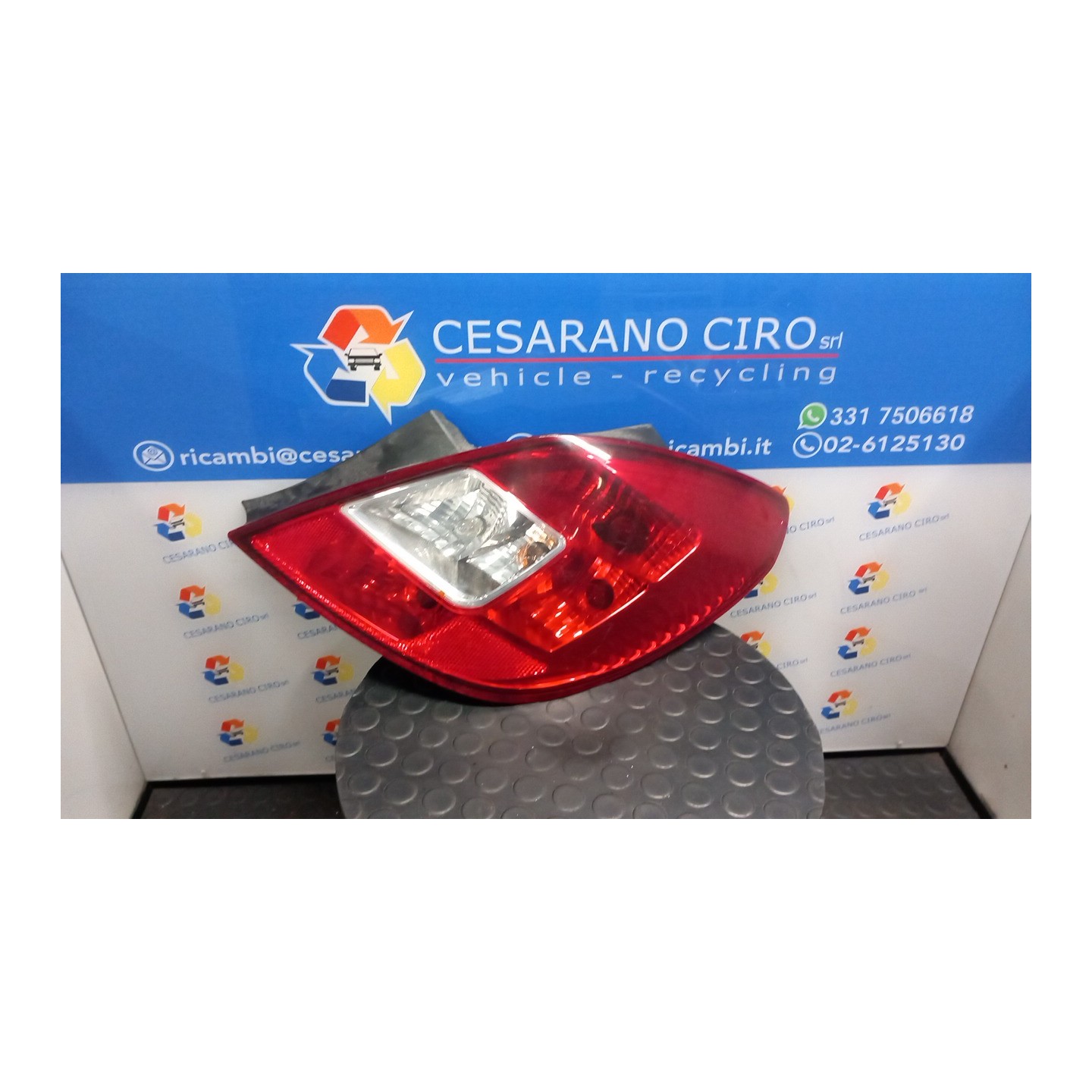 FANALE POST. DX. 104 OPEL CORSA (S07) (07/06-02/11) Z12XEP 93190951
