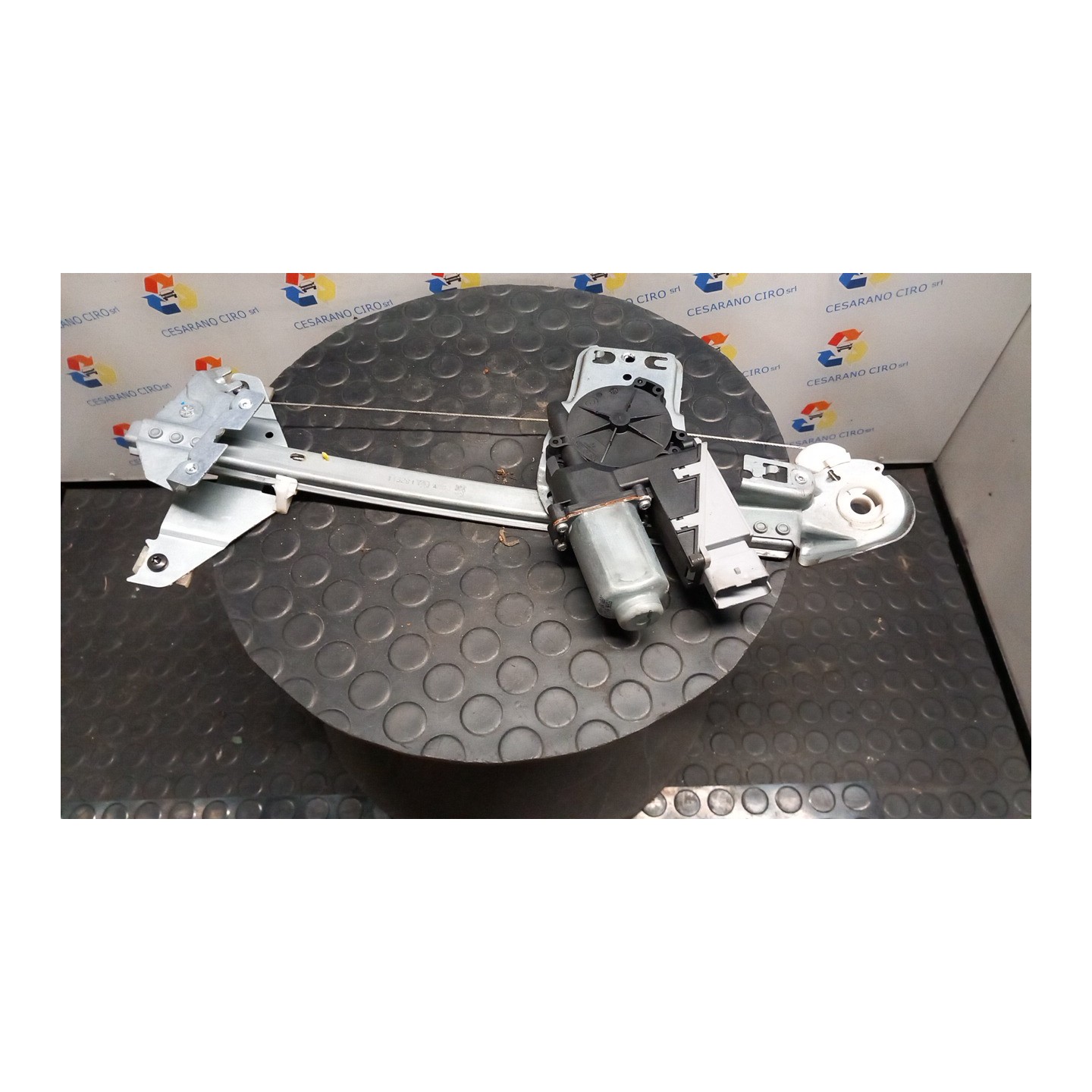 ALZACRISTALLO ELETTR. PORTA POST. C/MOTORINO SX. 135 PEUGEOT 307 (04/01-12/06) NFU 9223A2