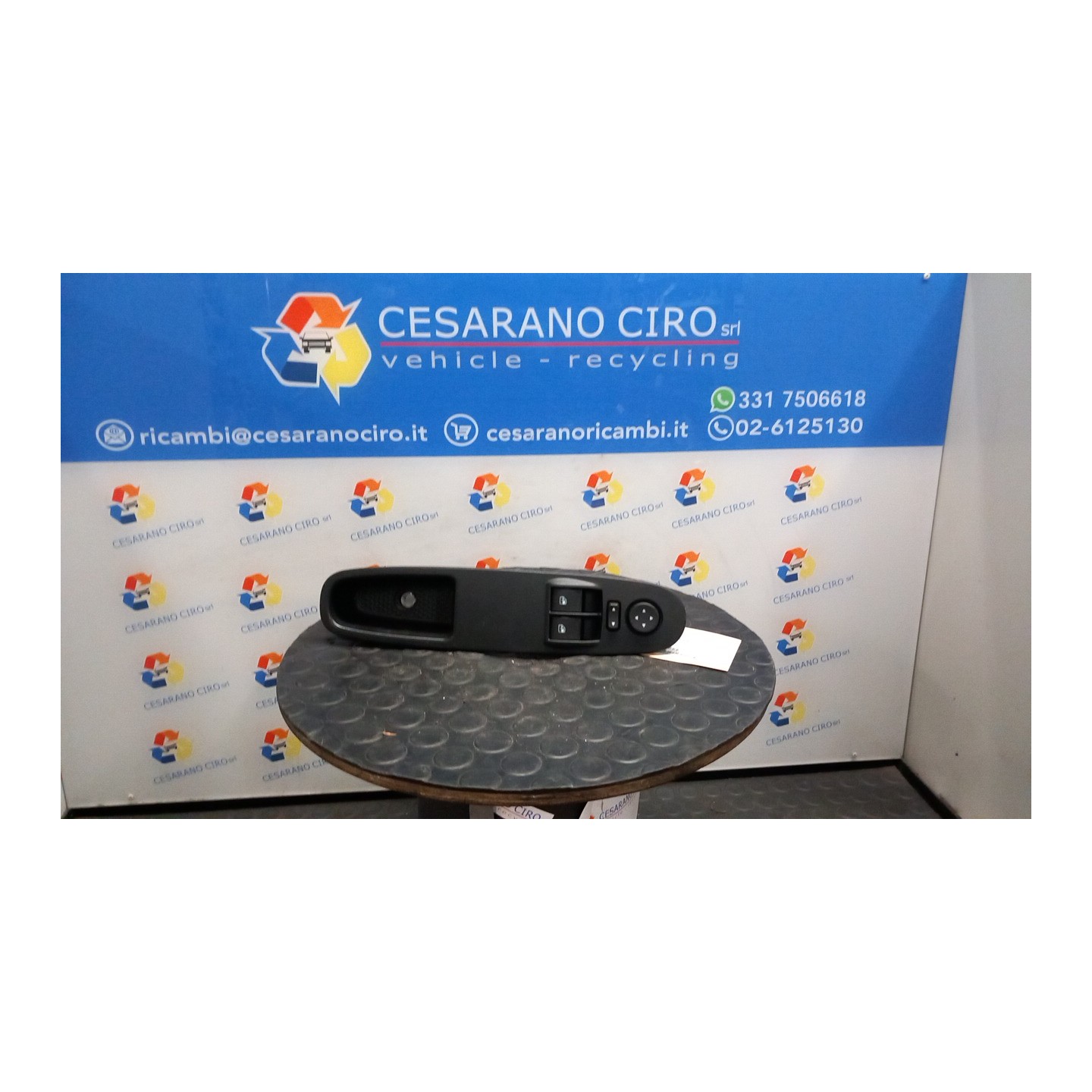 BLOCCO COMANDI ALZACRISTALLI E RETROVISORI EST. 147 FIAT PUNTO EVO (3J) (08/09-07/13) 955A6000 735500050