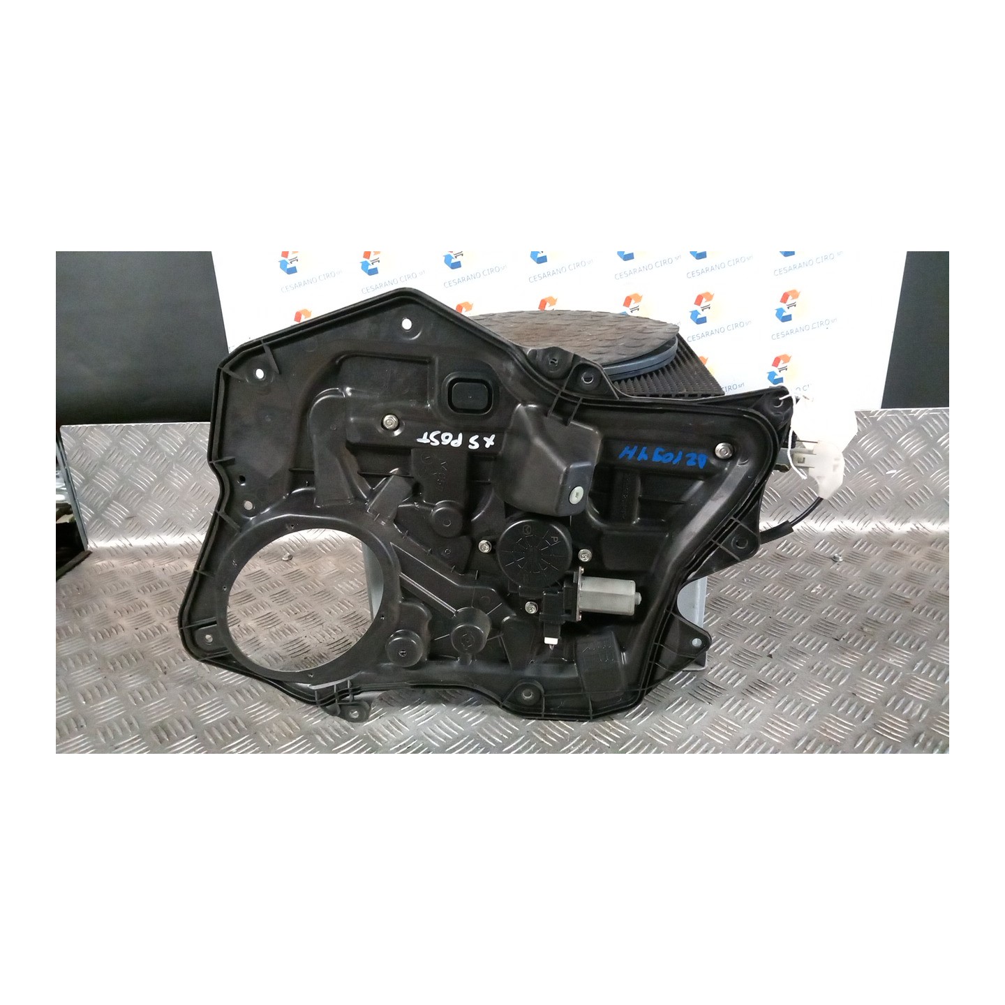 ALZACRISTALLO PORTA POST. SX. 013 MAZDA MAZDA 3 (03/09-) Z6 BBP273560