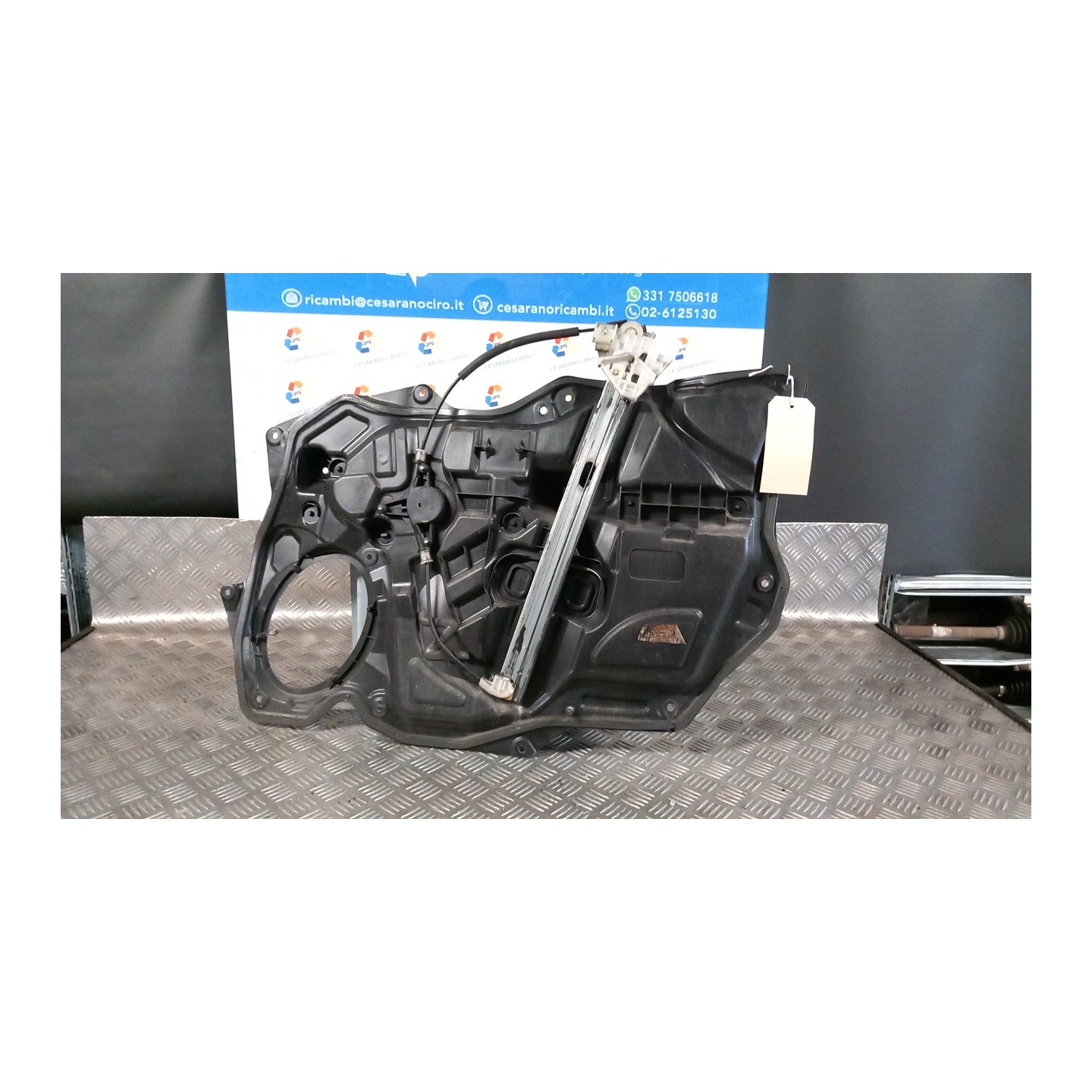 ALZACRISTALLO ELETTR. PORTA ANT. SX. 014 MAZDA MAZDA 3 (03/09-) Z6 BBM459590C