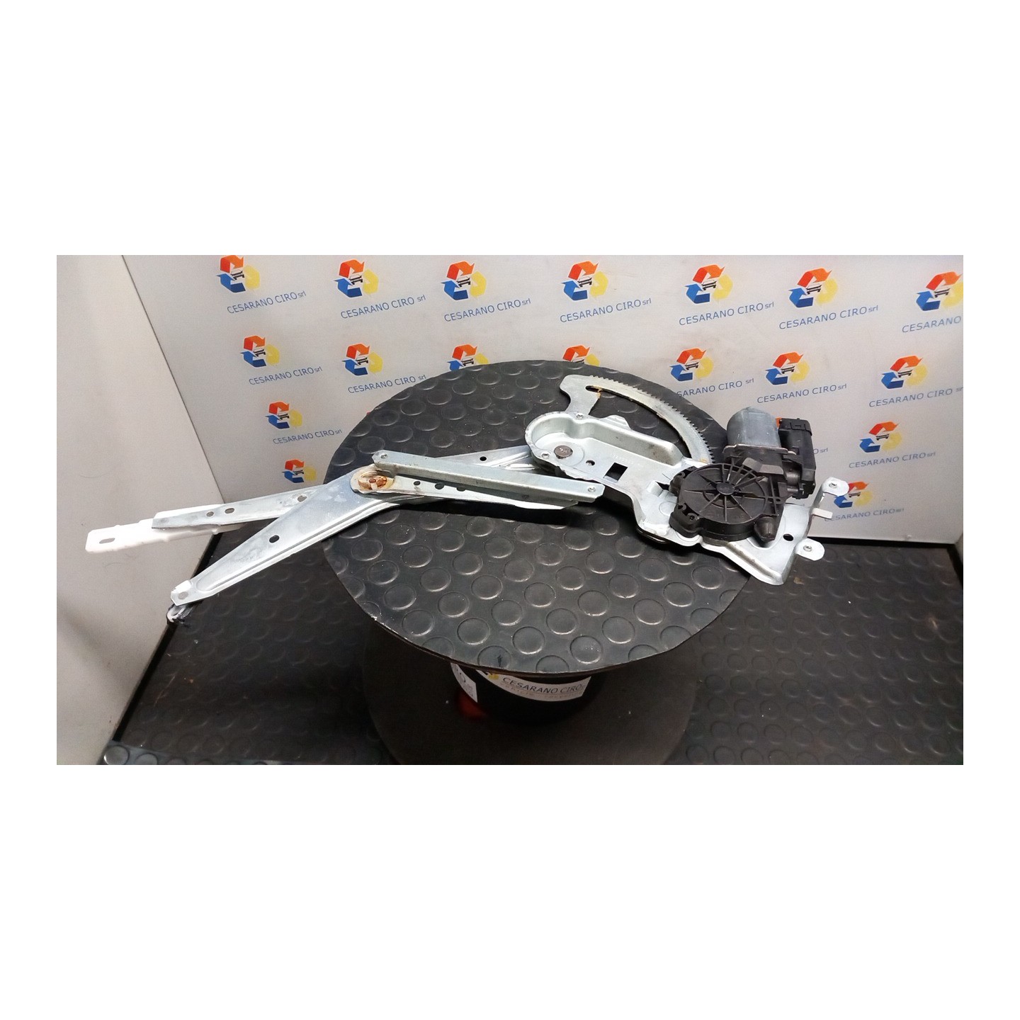 ALZACRISTALLO ELETTR. PORTA ANT. DX. 042 OPEL MERIVA (X03) (03/03-12/10) Z14XEP 93186831