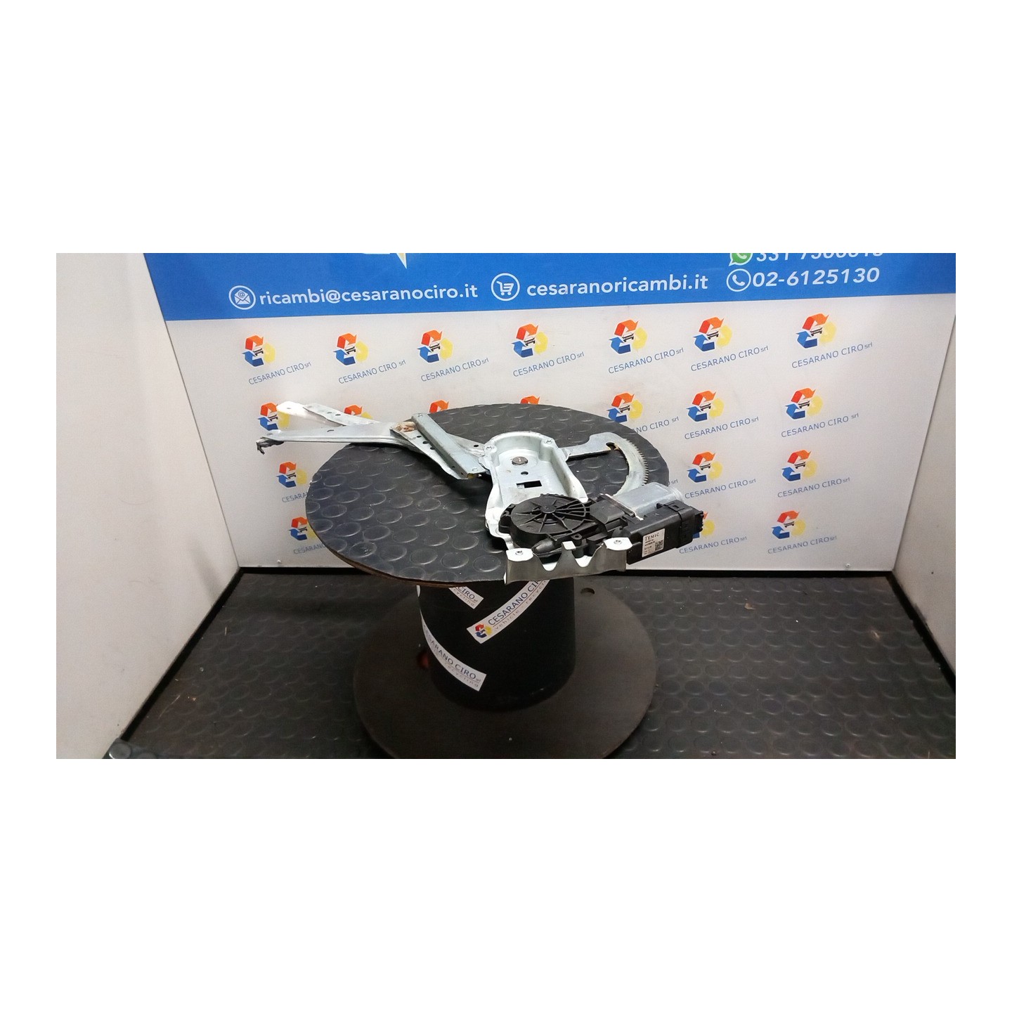 ALZACRISTALLO ELETTR. PORTA ANT. DX. 042 OPEL MERIVA (X03) (03/03-12/10) Z14XEP 93186831