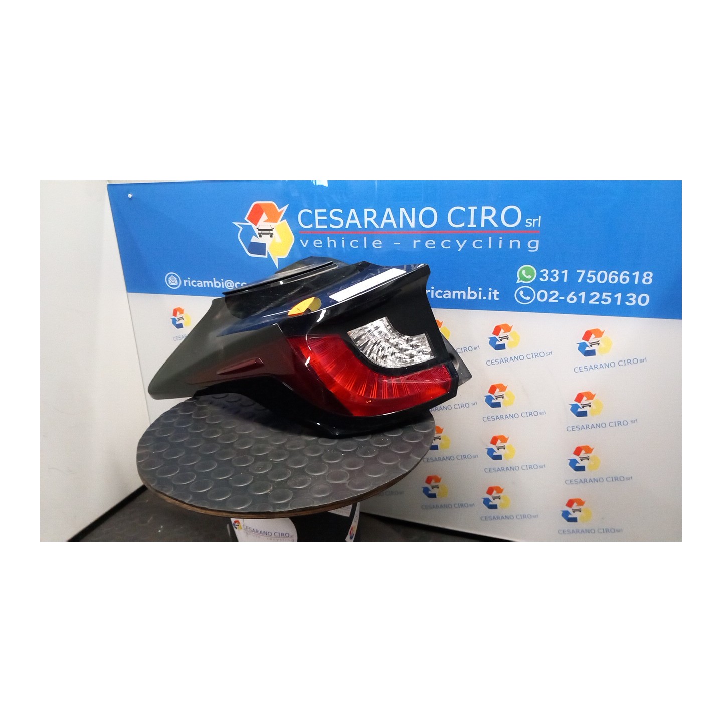 FANALE POST. SX. 152 TOYOTA YARIS (02/20-) M15A 81561K0030