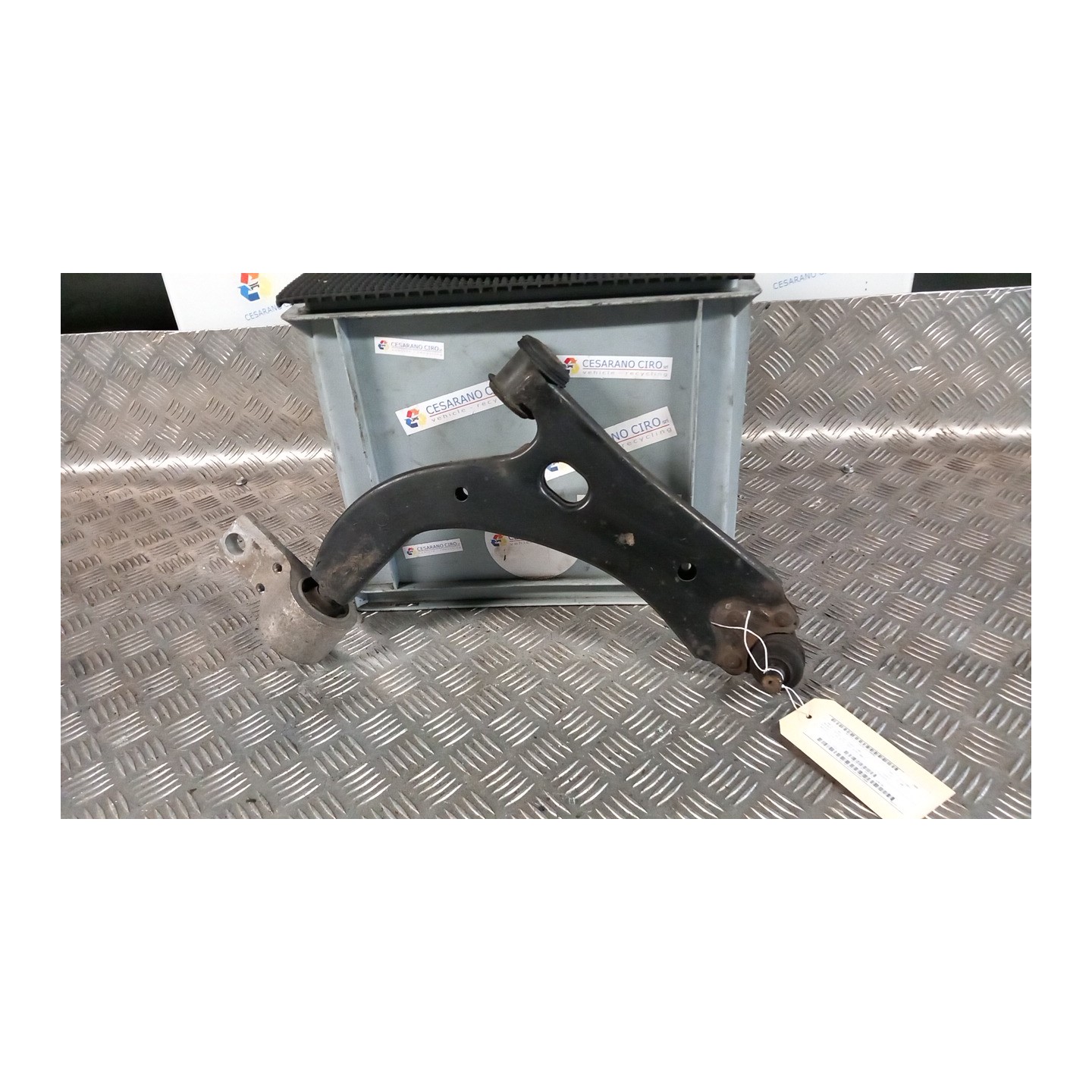 BRACCIO OSCILLANTE SOSP. ANT. DX. 062 FORD FIESTA (CBK) (03/02-12/05) FXJA 1436169
