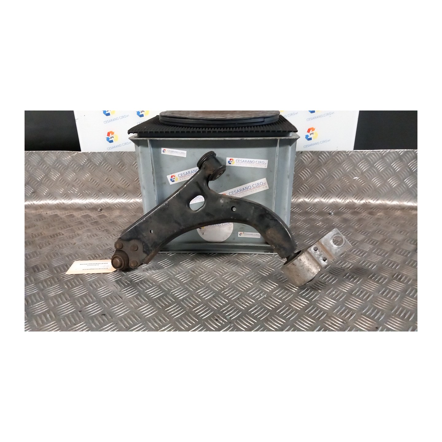 BRACCIO OSCILLANTE SOSP. ANT. DX. 062 FORD FIESTA (CBK) (03/02-12/05) FXJA 1436169