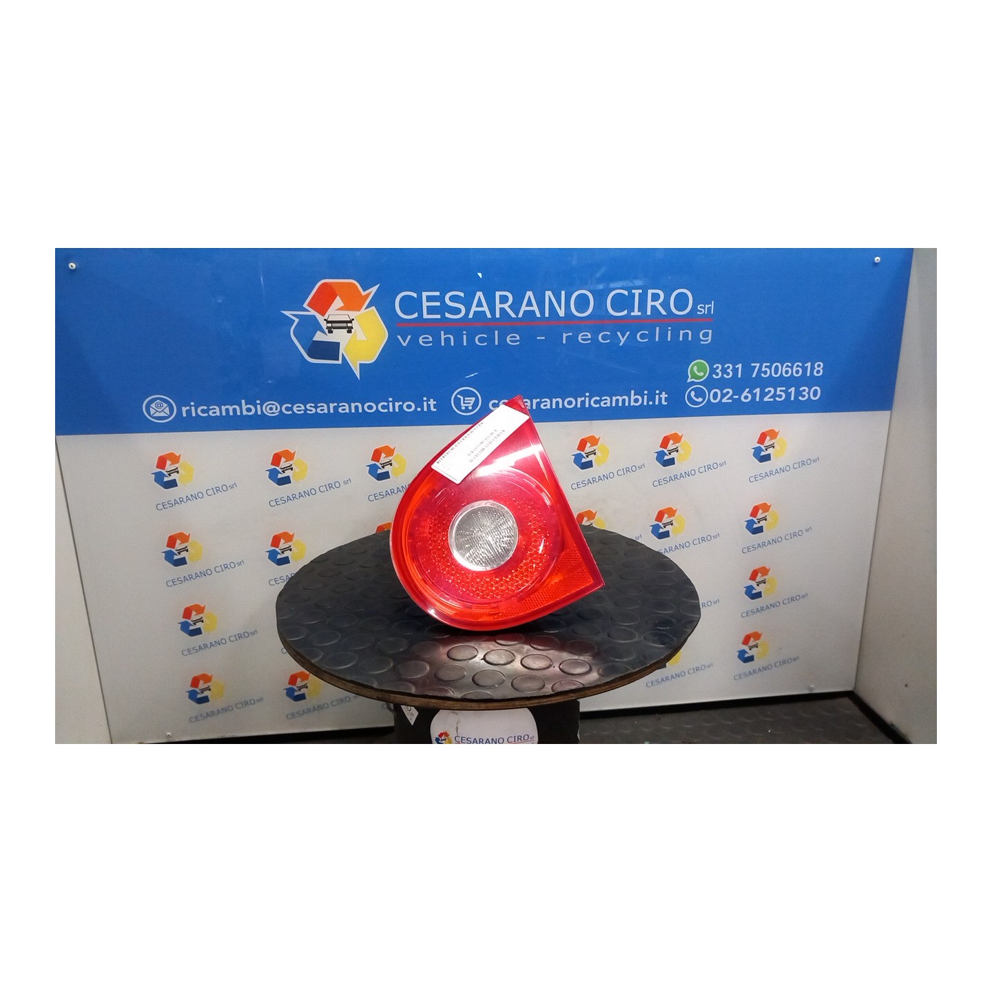 FANALE POST. PARTE INT. SEIMA/AL DX. 127 VOLKSWAGEN GOLF (1K) (10/03-12/09) BSE 1K6945094E