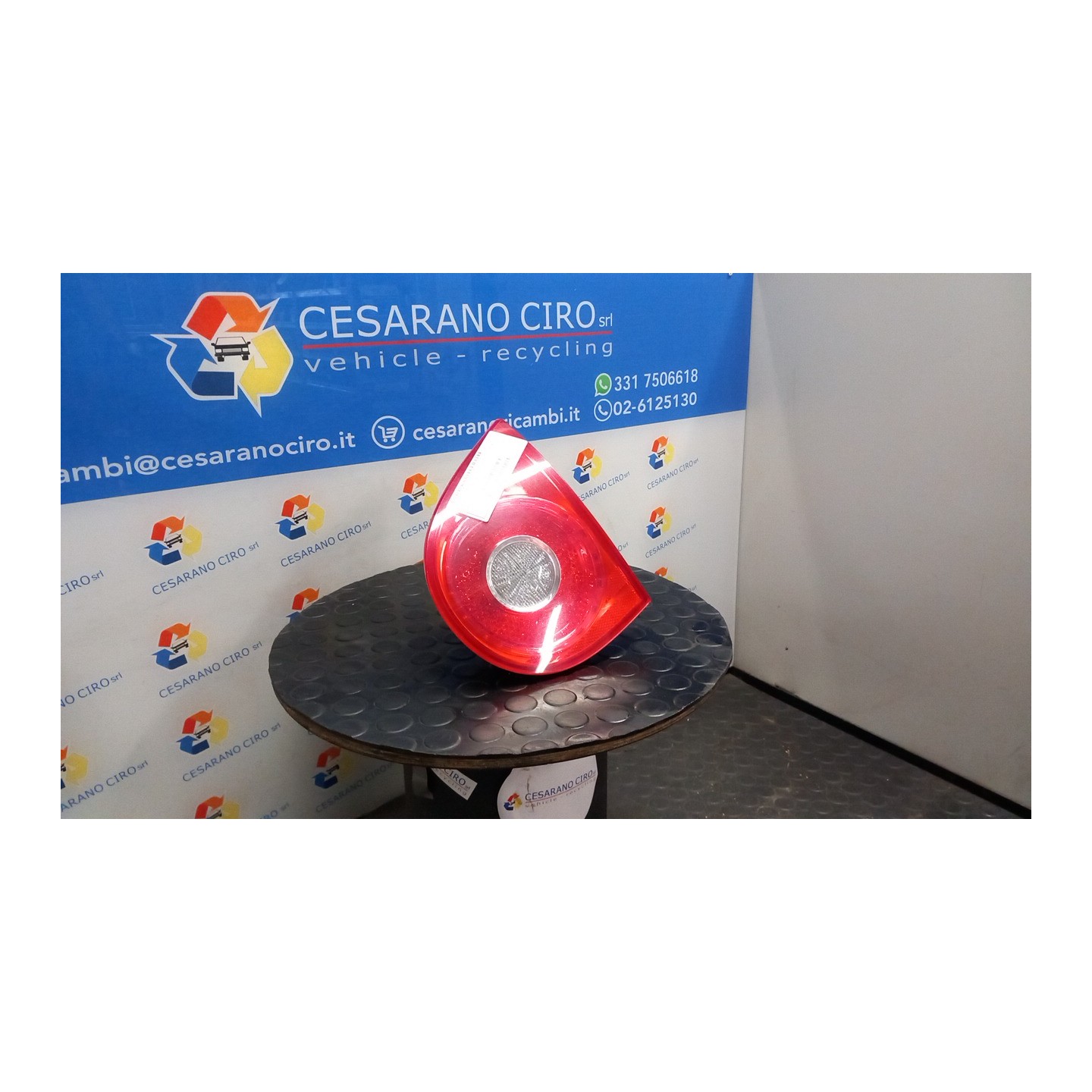 FANALE POST. PARTE INT. SEIMA/AL DX. 127 VOLKSWAGEN GOLF (1K) (10/03-12/09) BSE 1K6945094E