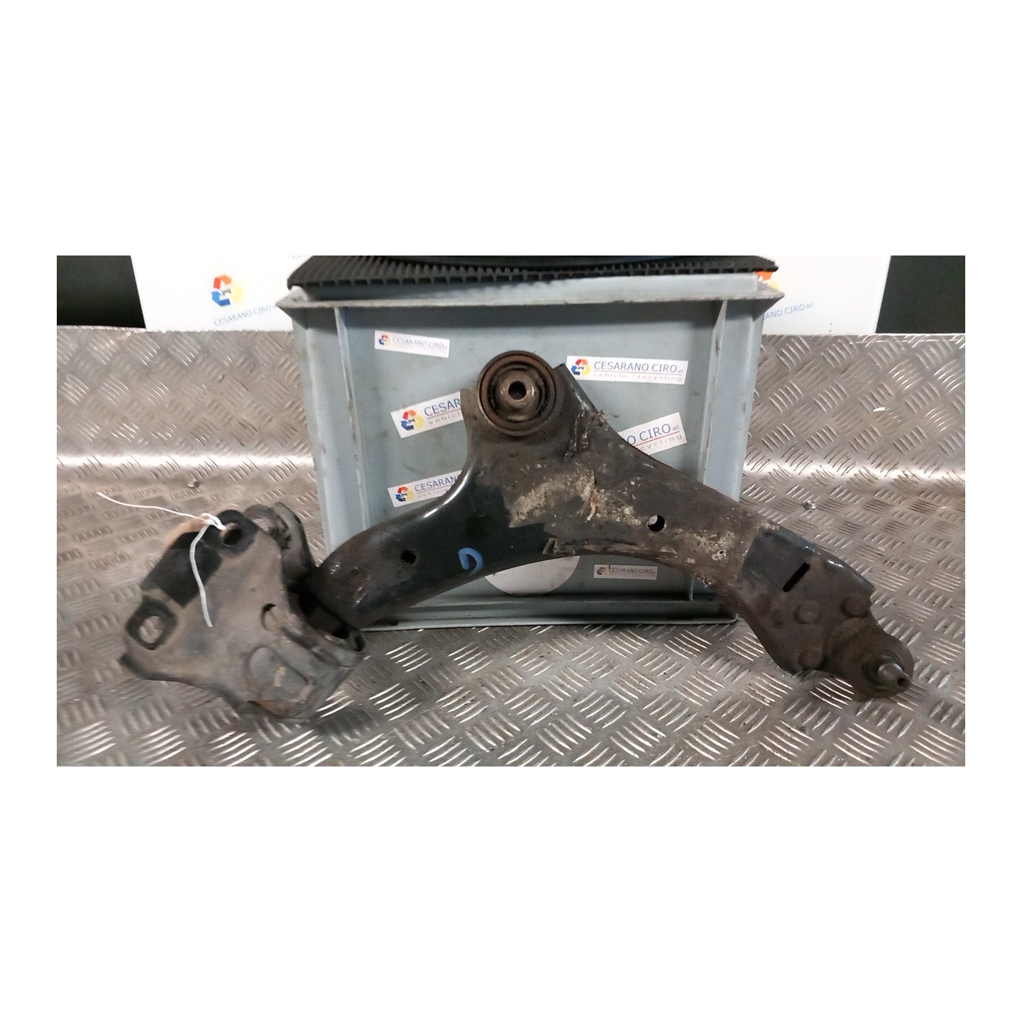 BRACCIO OSCILLANTE SOSP. ANT. DX. 030 LAND ROVER FREELANDER (10/06-03/15) 224DT LR007205