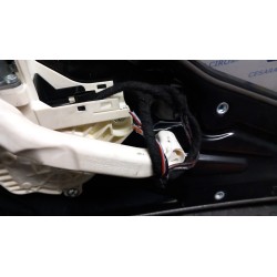 ALZACRISTALLO ELETTR. PORTA POST. DX. 033 LAND ROVER RANGE ROVER SPORT (03/05-) 276DT CVH500120