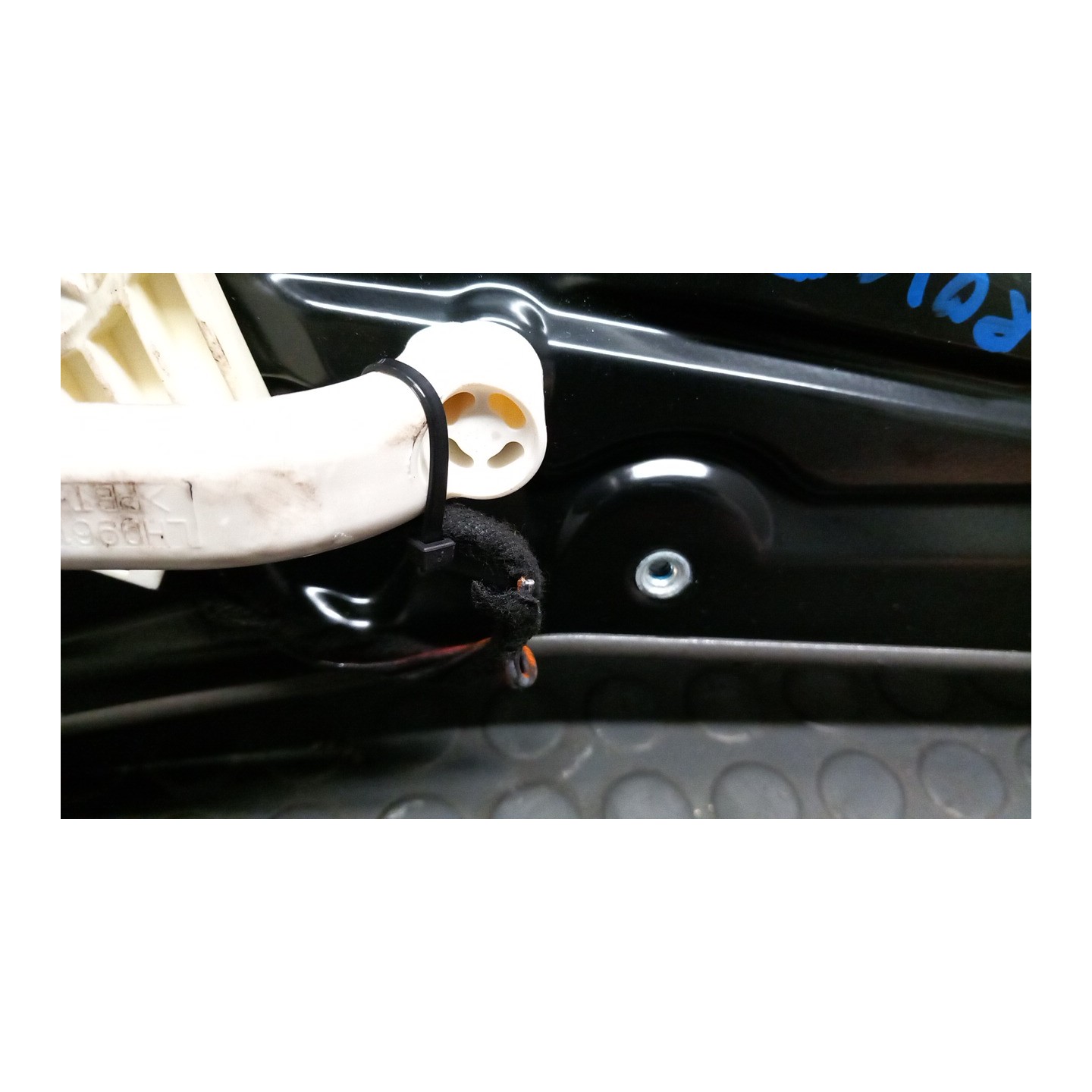 ALZACRISTALLO ELETTR. PORTA POST. SX. 034 LAND ROVER RANGE ROVER SPORT (03/05-) 276DT CVH500130