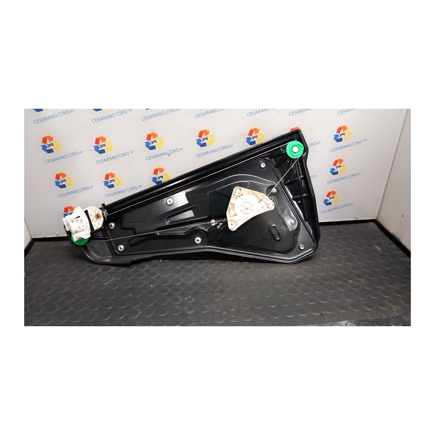 ALZACRISTALLO ELETTR. PORTA POST. SX. 034 LAND ROVER RANGE ROVER SPORT (03/05-) 276DT CVH500130