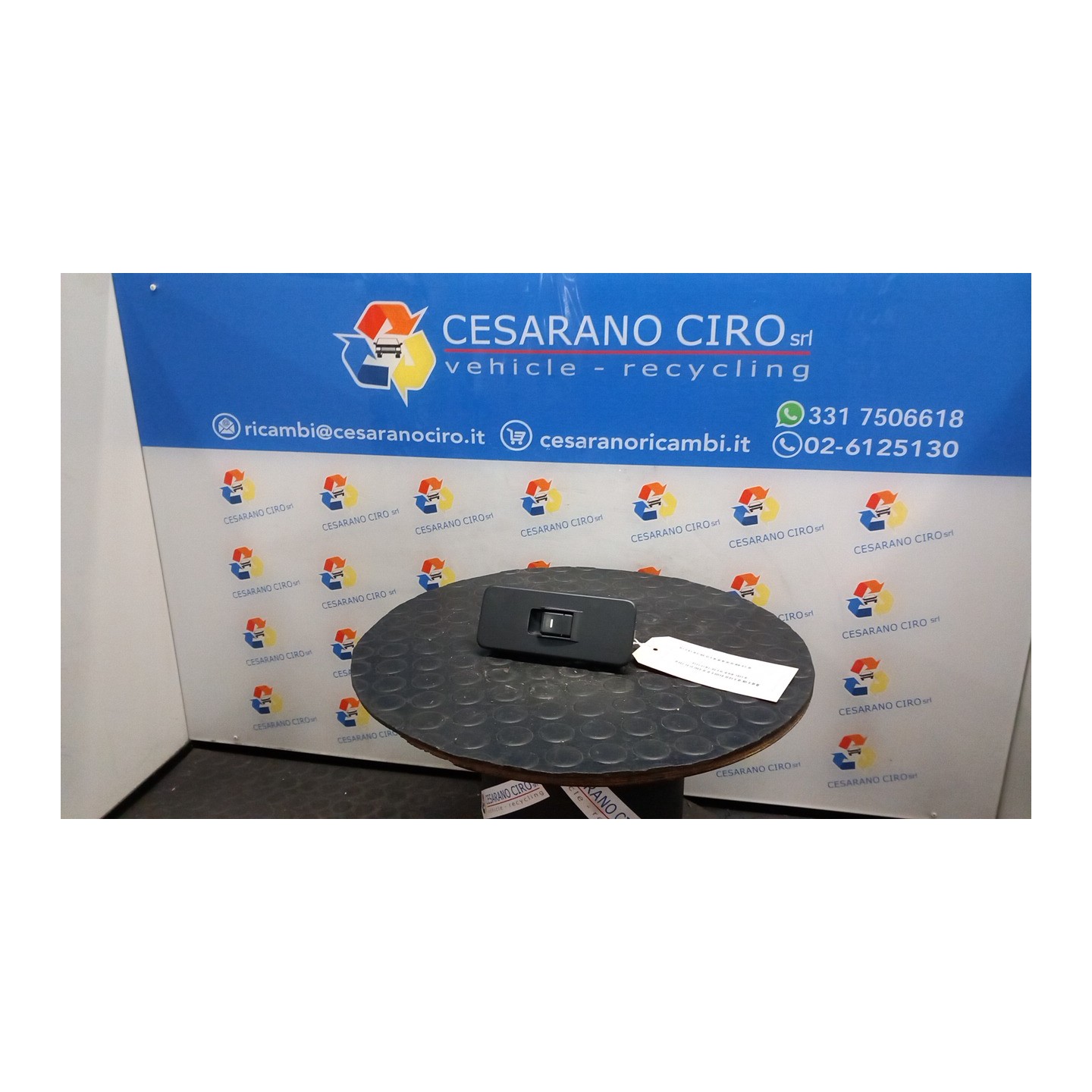 INTERRUTTORE ALZACRISTALLI PORTA ANT. 035 LAND ROVER RANGE ROVER SPORT (03/05-) 276DT YUD501070PVJ