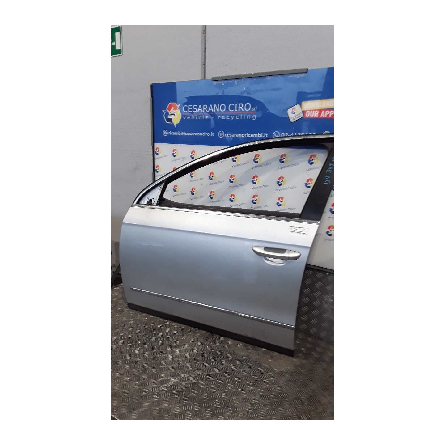 PORTA ANT. SX. 064 VOLKSWAGEN PASSAT (3C) (02/05-12/10) BLS 3C4831055J