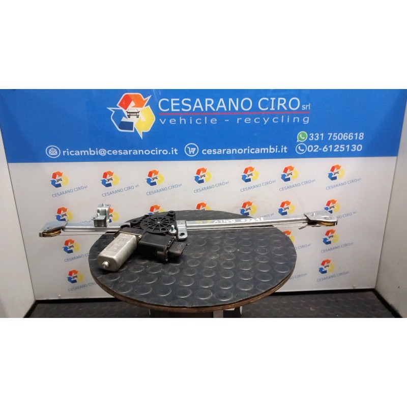 ALZACRISTALLO ELETTR. PORTA ANT. COMPL. DX. 146 IVECO DAILY CABINATO (04/06-12/09) F1CE0441A 42574135