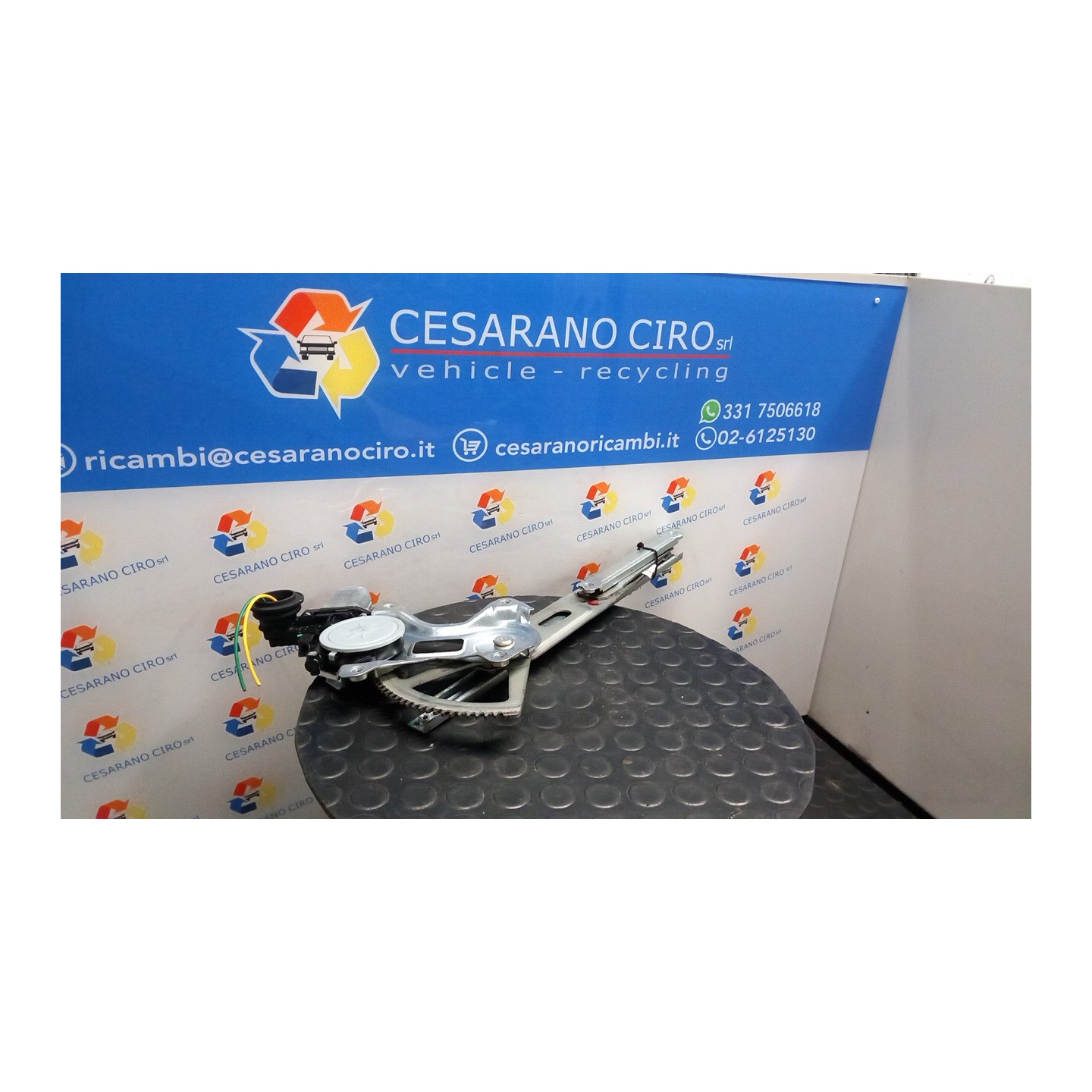ALZACRISTALLO ELETTR. PORTA ANT. DX. 152 TOYOTA PRIUS 2A SERIE (02/04-06/10) 1NZFXE 6980152070