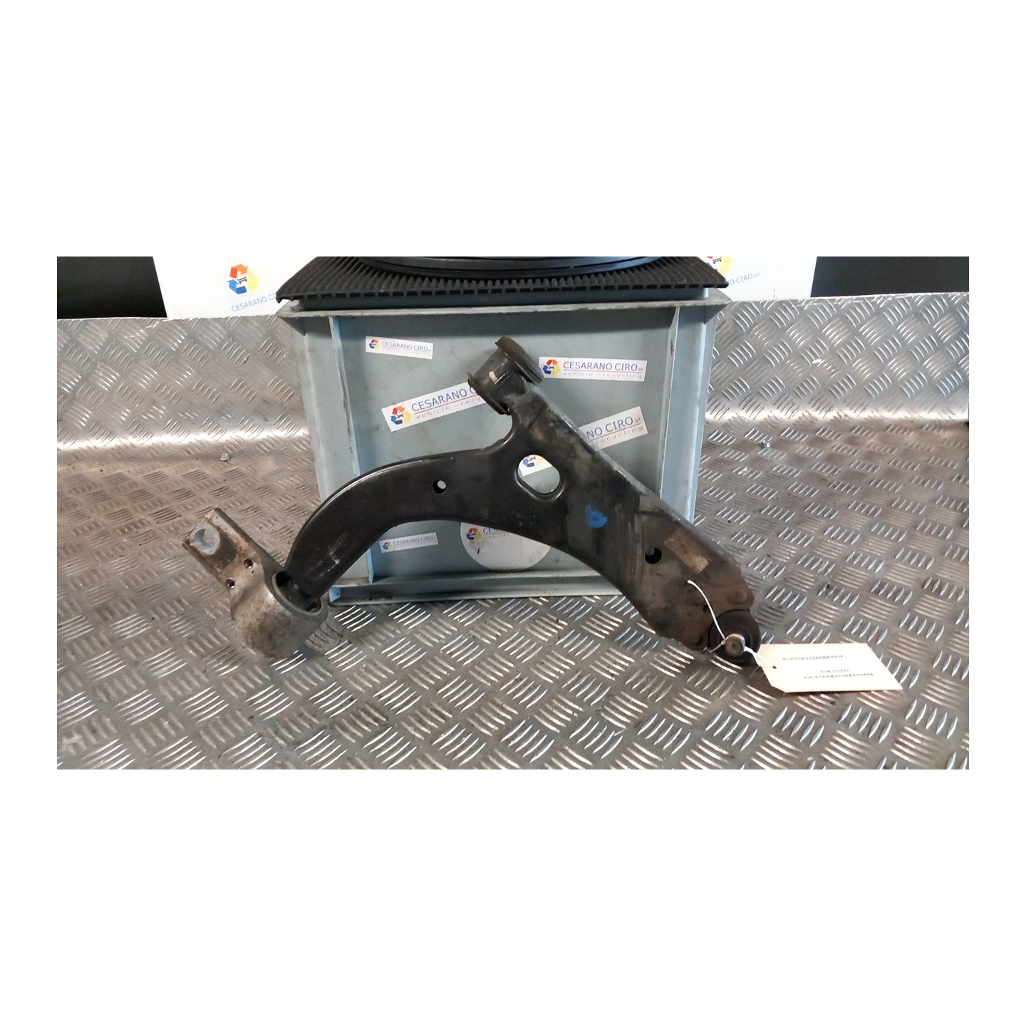BRACCIO OSCILLANTE SOSP. ANT. SX. 186 FORD FUSION (CBK) (09/02-) F6JA 1436170