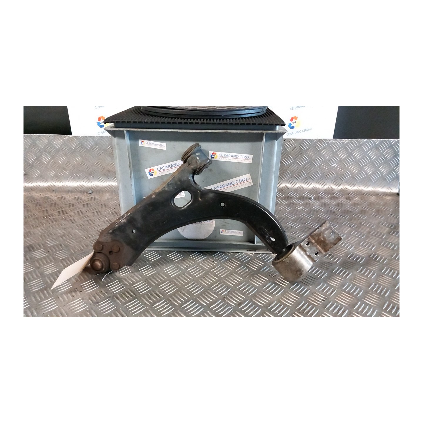 BRACCIO OSCILLANTE SOSP. ANT. SX. 186 FORD FUSION (CBK) (09/02-) F6JA 1436170