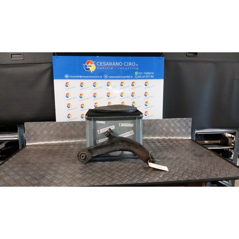 BRACCIO OSCILLANTE SOSP. ANT. DX. 019 RENAULT CLIO 3A SERIE (05/09-) D4FD7 8200744092