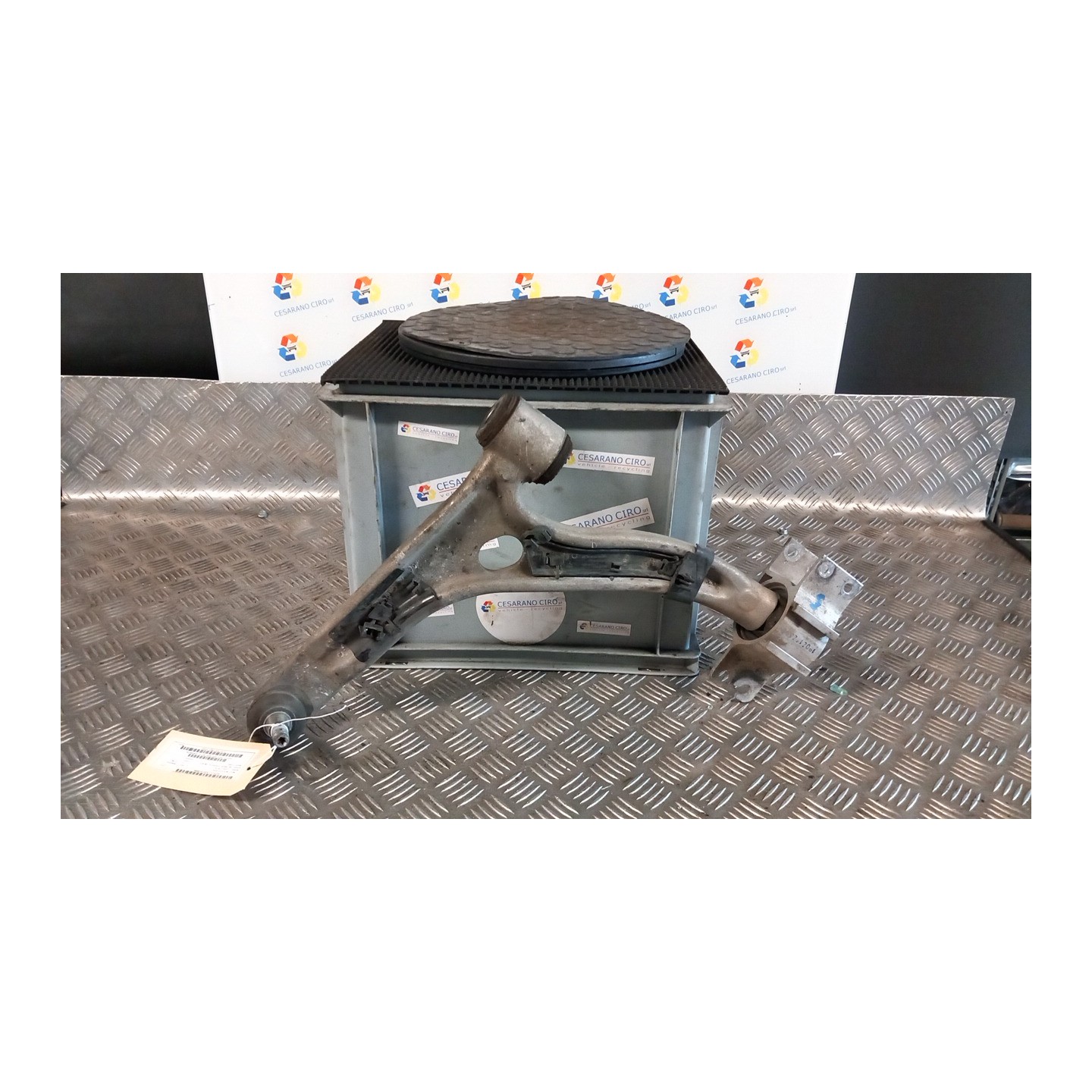 BRACCIO OSCILLANTE SOSP. ANT. SX. 080 MERCEDES-BENZ CLASSE A (W176) (07/15-12/18) 270920 A2463304700