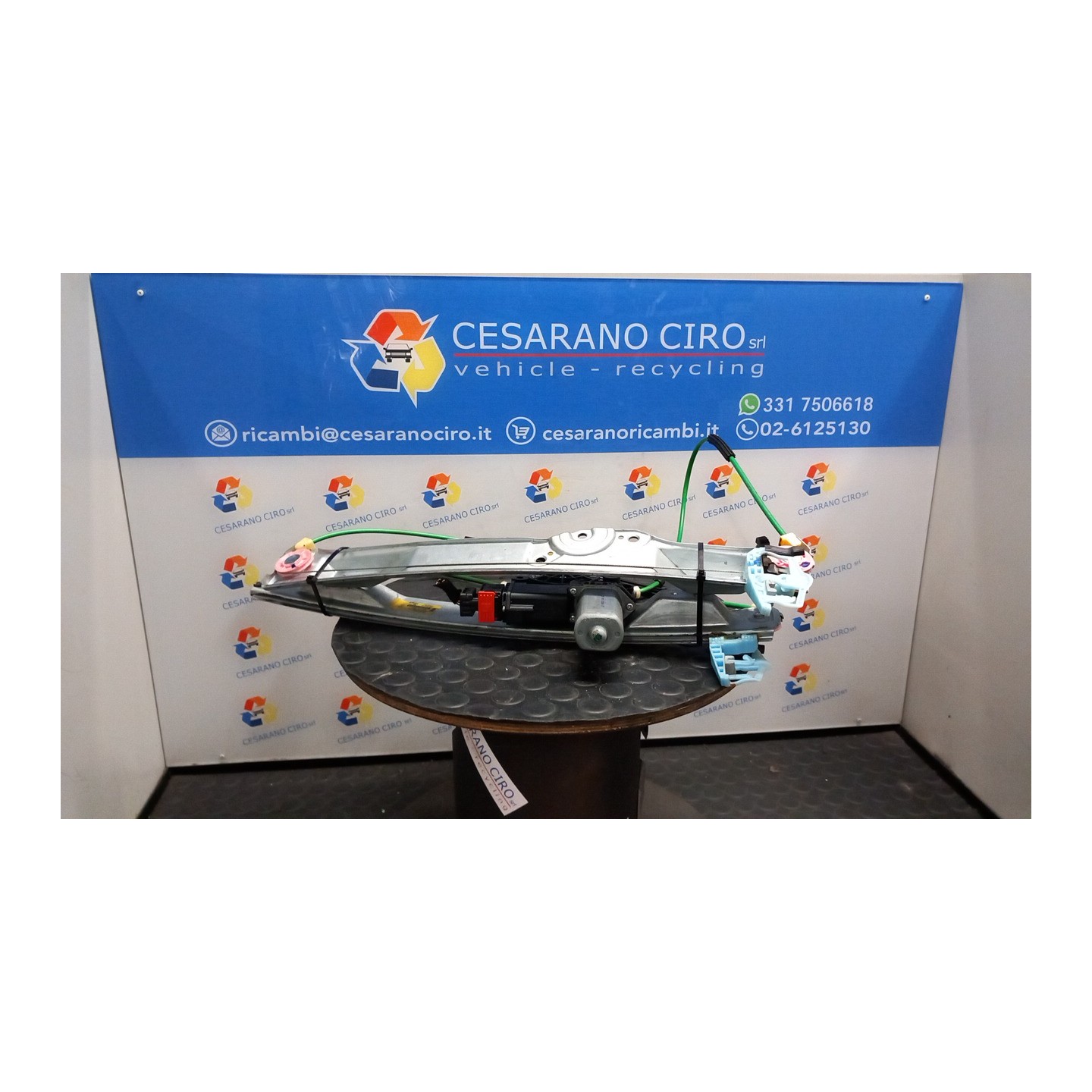 ALZACRISTALLO ELETTR. PORTA ANT. C/MOTORINO SX. 009 OPEL CORSA (S07) (07/06-02/11) Z14XEP 13289448