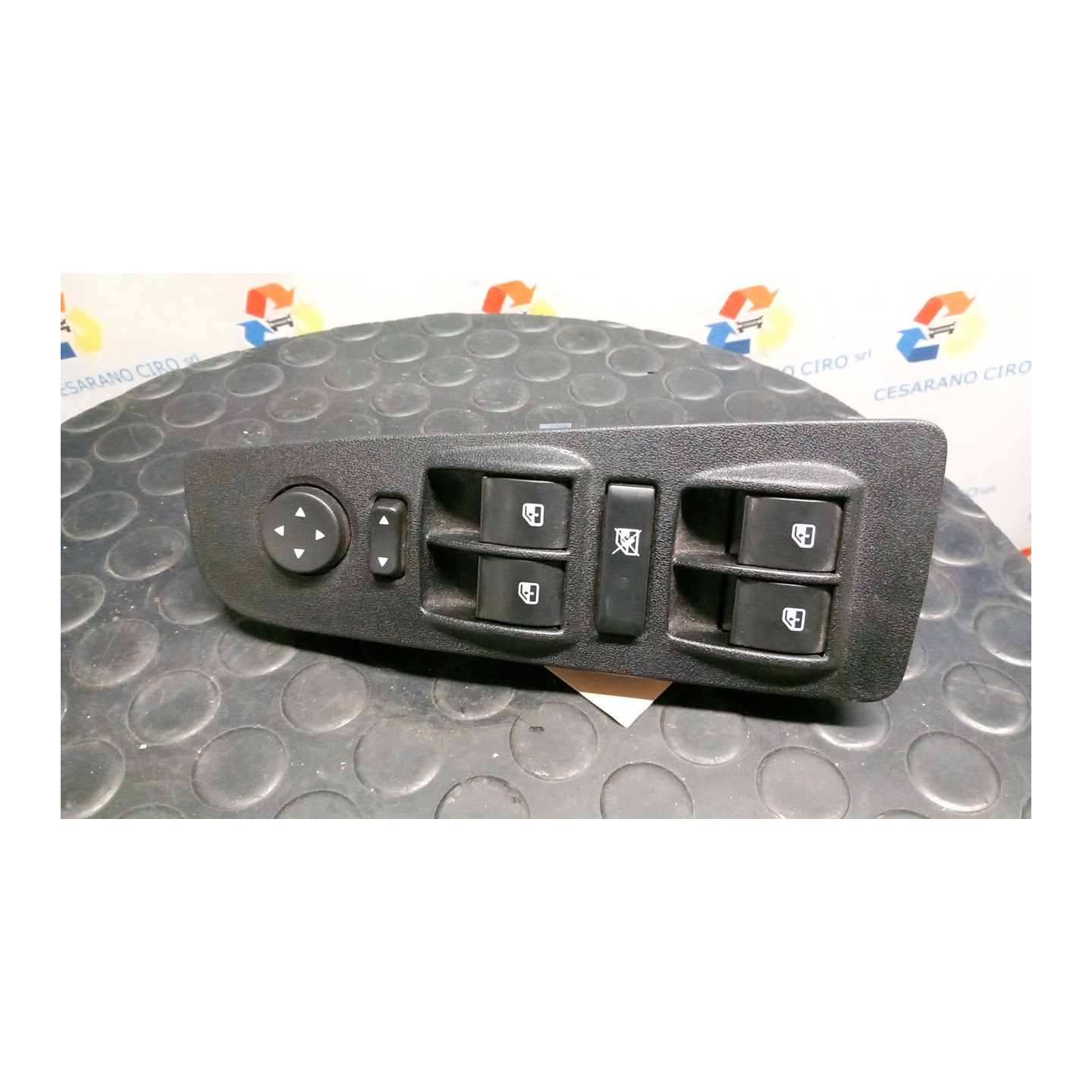 BLOCCO COMANDI ALZACRISTALLI E RETROVISORI EST. CRIST. ELE. POS.,RETROV. TERM. 046 FIAT BRAVO (3L) (01/07-03/10) 198A4000 73544