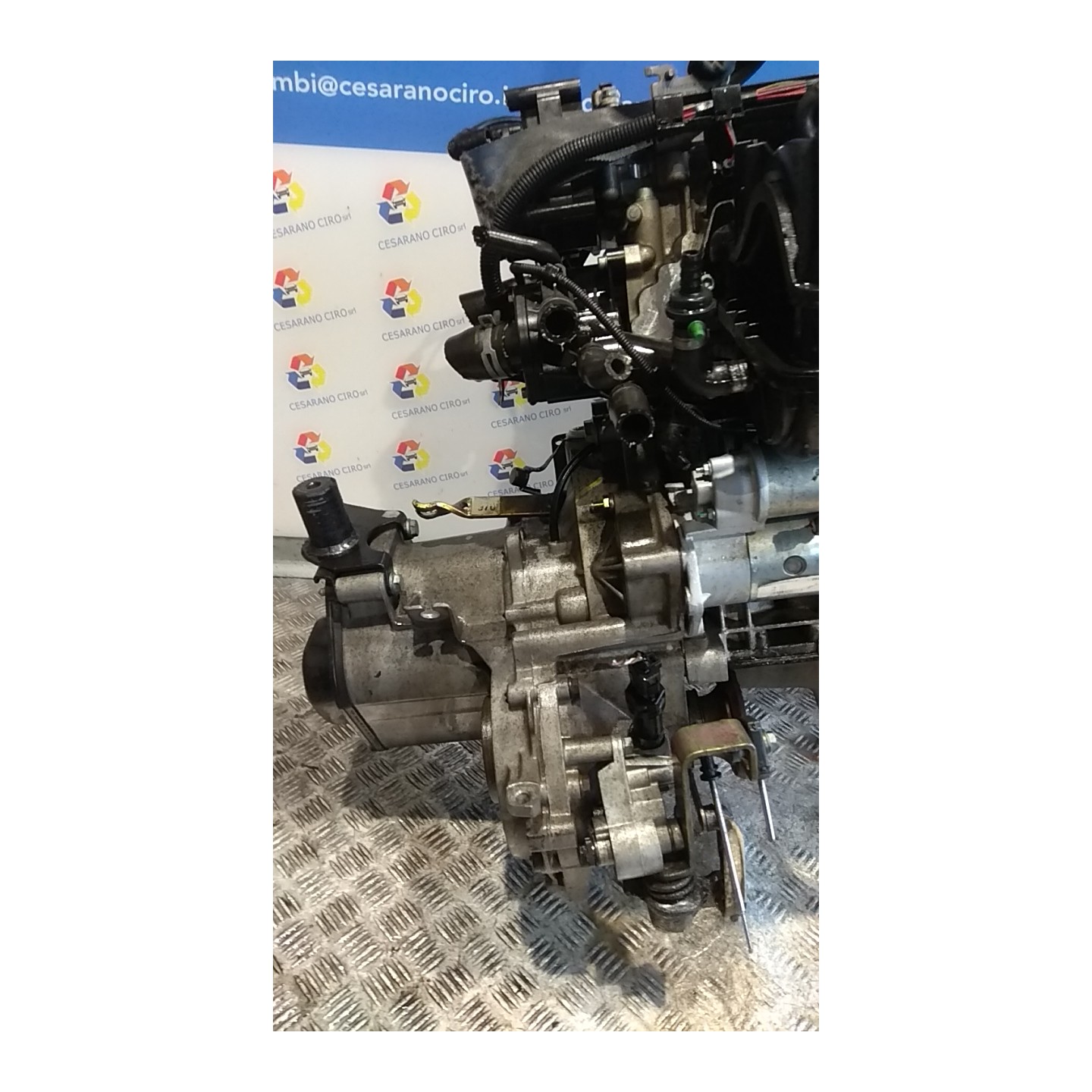 CAMBIO COMPL. 135 VOLKSWAGEN LUPO (6X) (09/98-05/05) AUD 085300052P