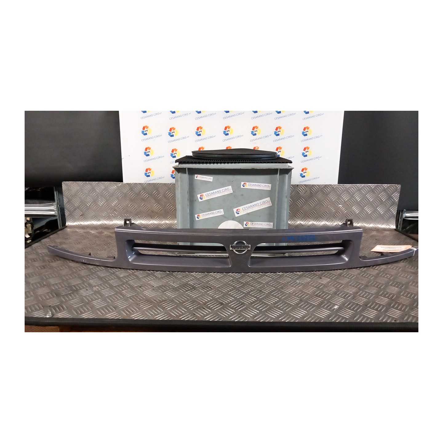 GRIGLIA 138 NISSAN MICRA (K11E) (02/98-09/00) CG10 623106F725