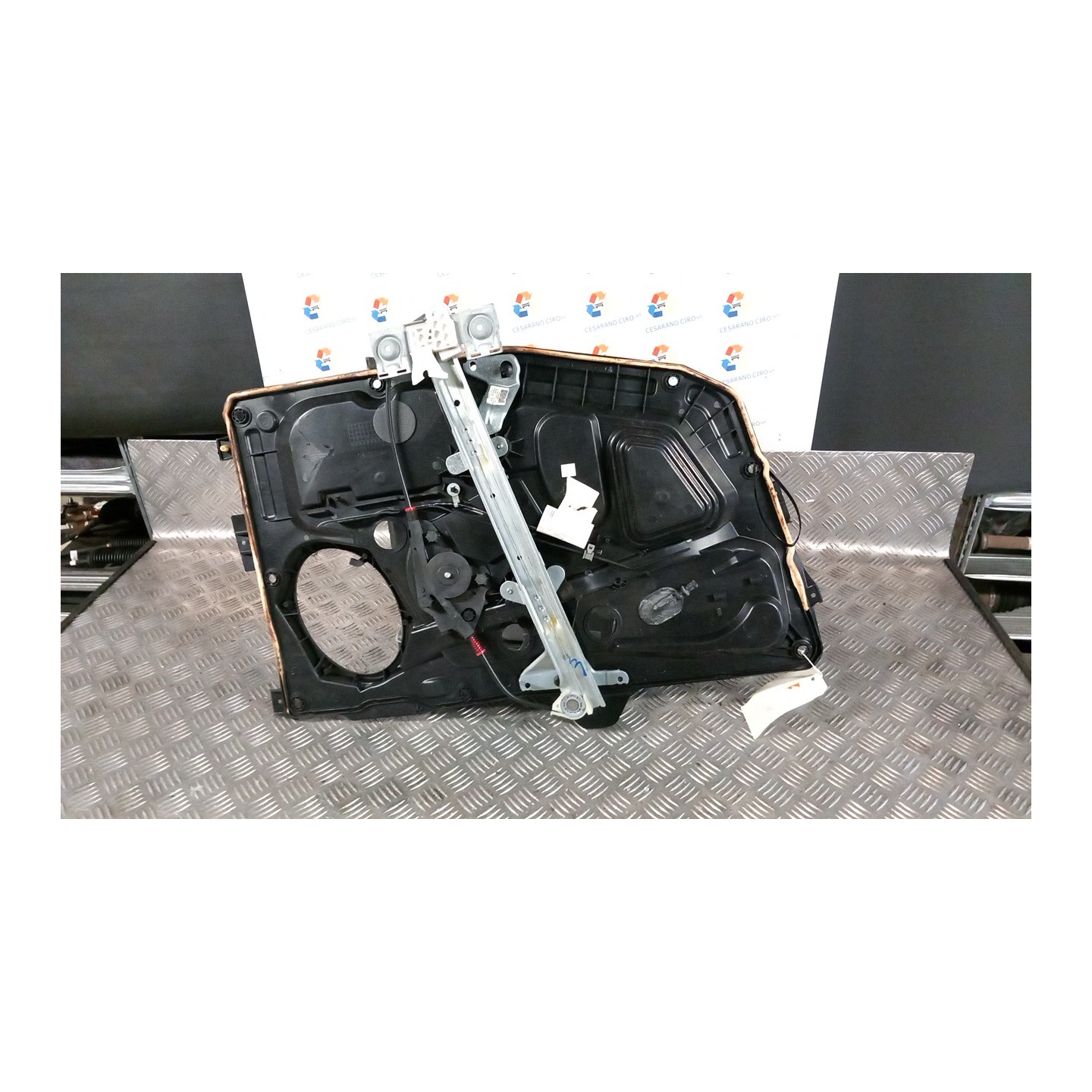 ALZACRISTALLO PORTA ANT. DX. 147 FORD FUSION (CBK) (09/02-) FXJA 1553147
