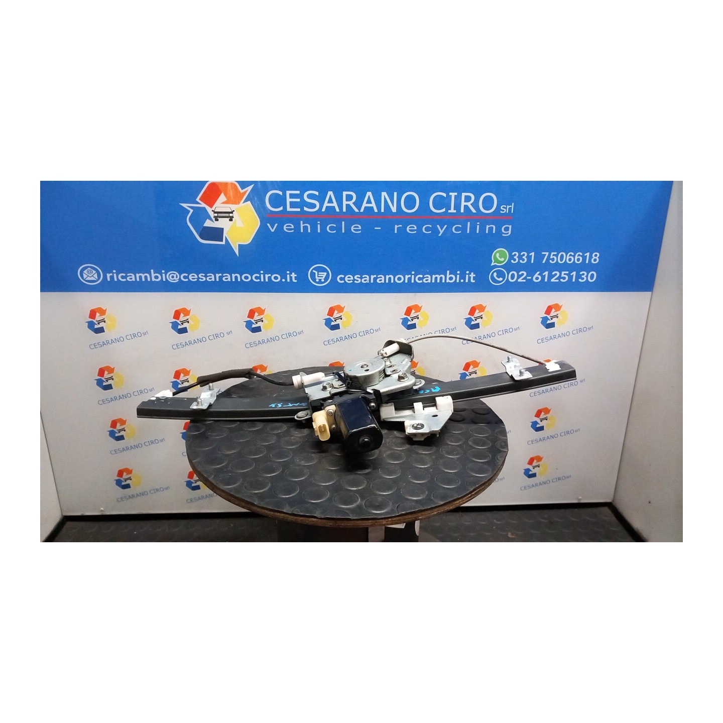 ALZACRISTALLO ELETTR. PORTA ANT. C/M SX. 152 KIA PICANTO 1A SERIE (02/08-) G4HE 8240107010